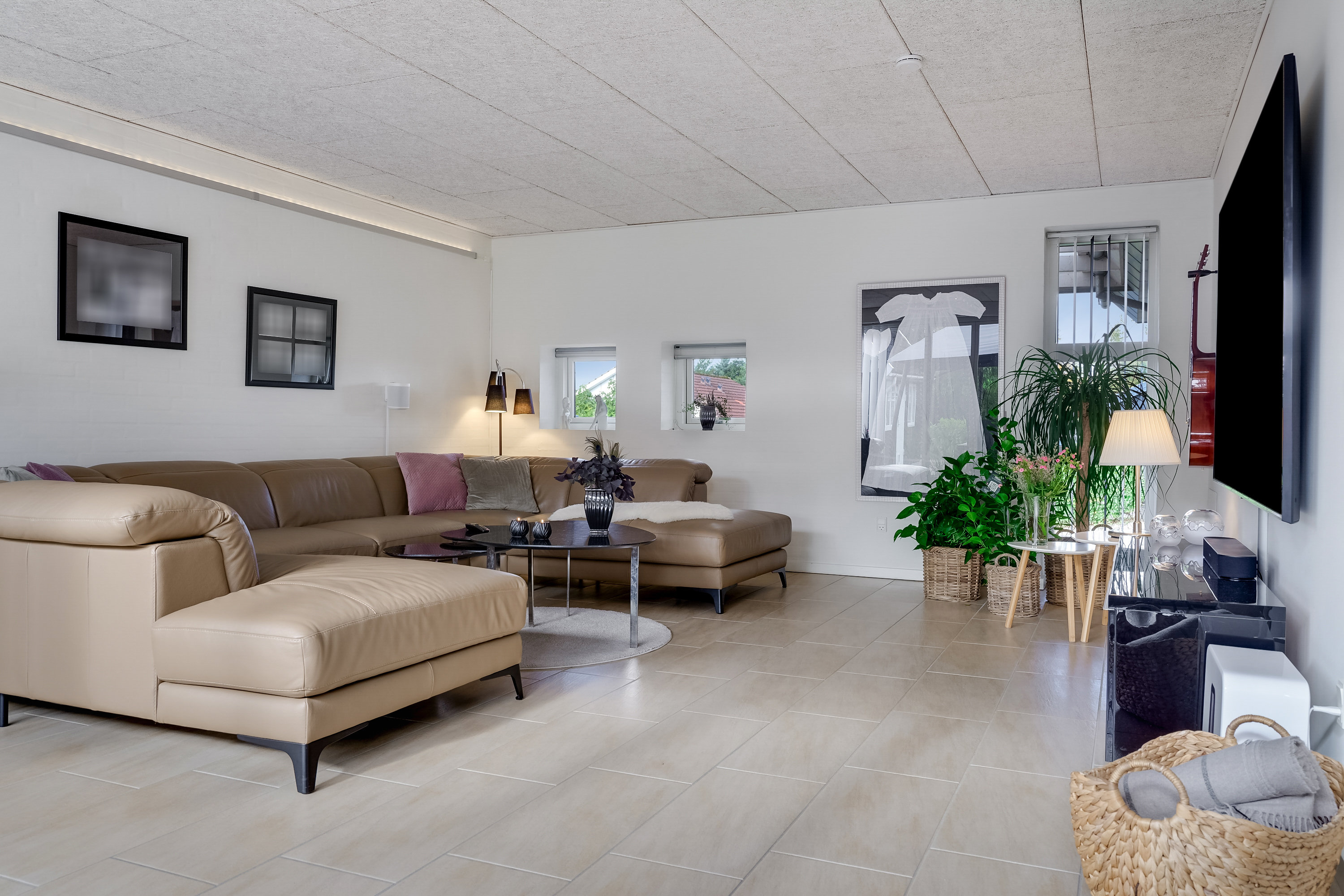 Fremhævet stue billede i fuldskærmstilstand. Billede af H C Lumbyes Vej 8, Strib, 5500 Middelfart