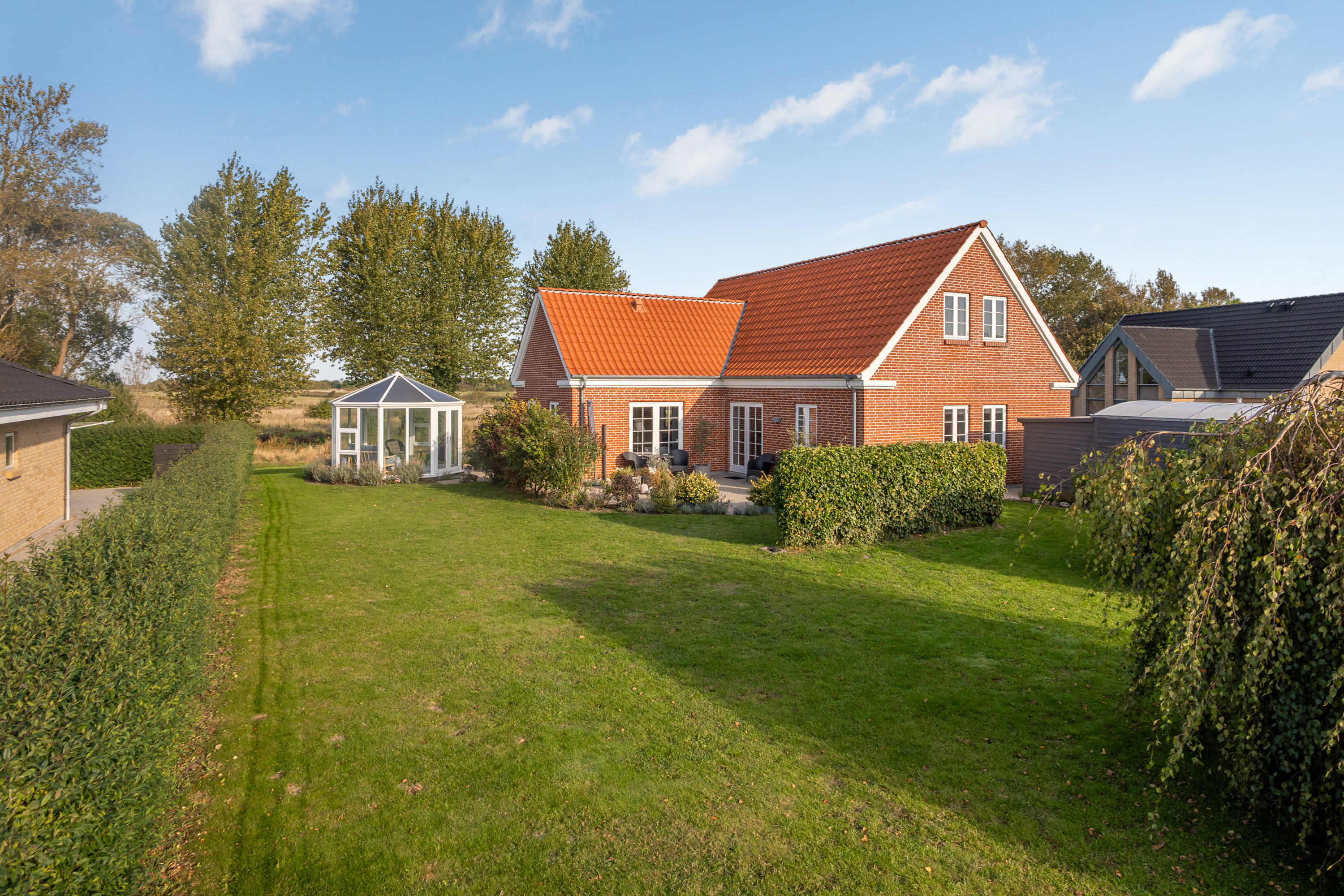 Miniaturebillede 1: facade. Billede af Trondheimparken 6, 5400 Bogense