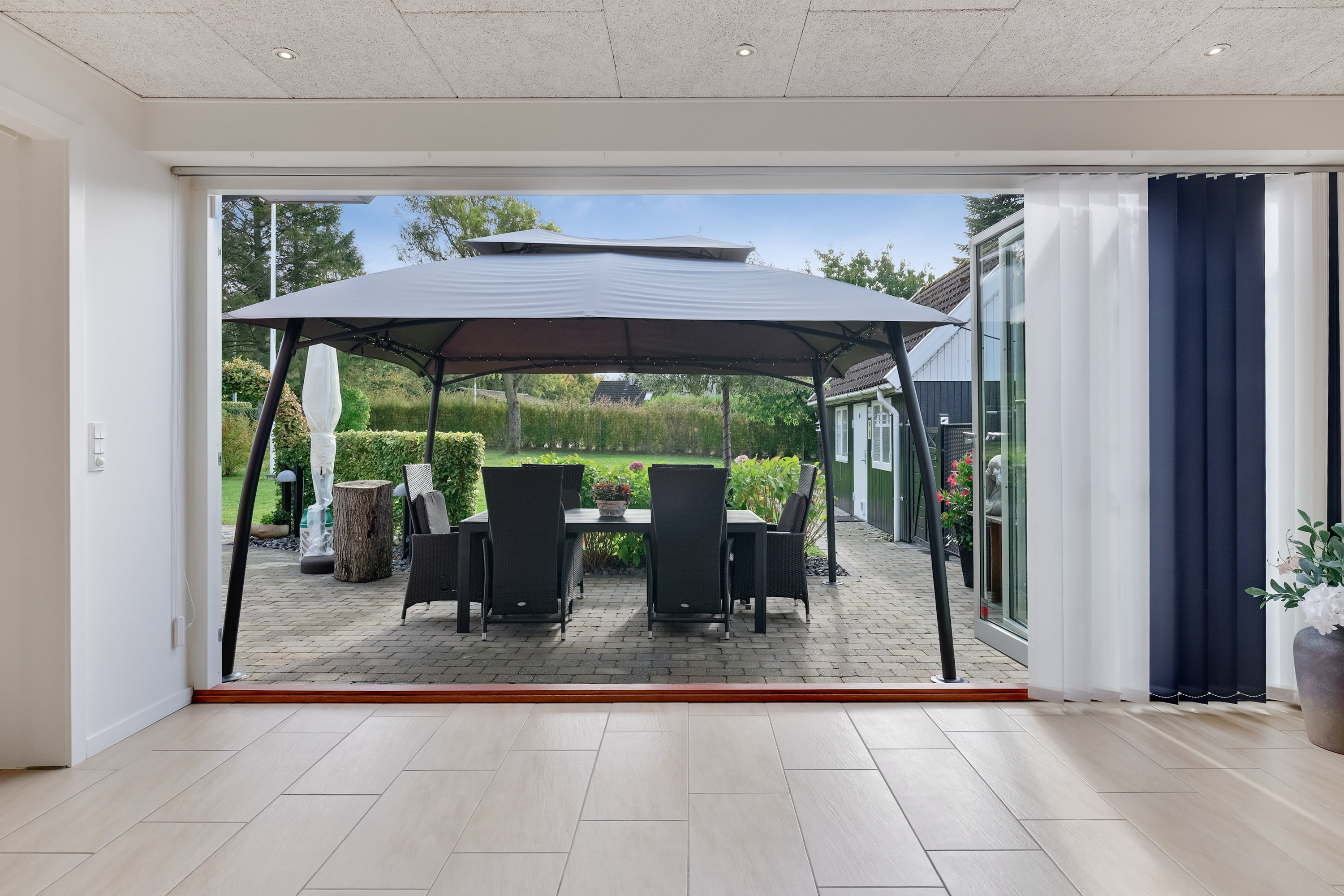 Fremhævet stue billede i fuldskærmstilstand. Billede af H C Lumbyes Vej 8, Strib, 5500 Middelfart