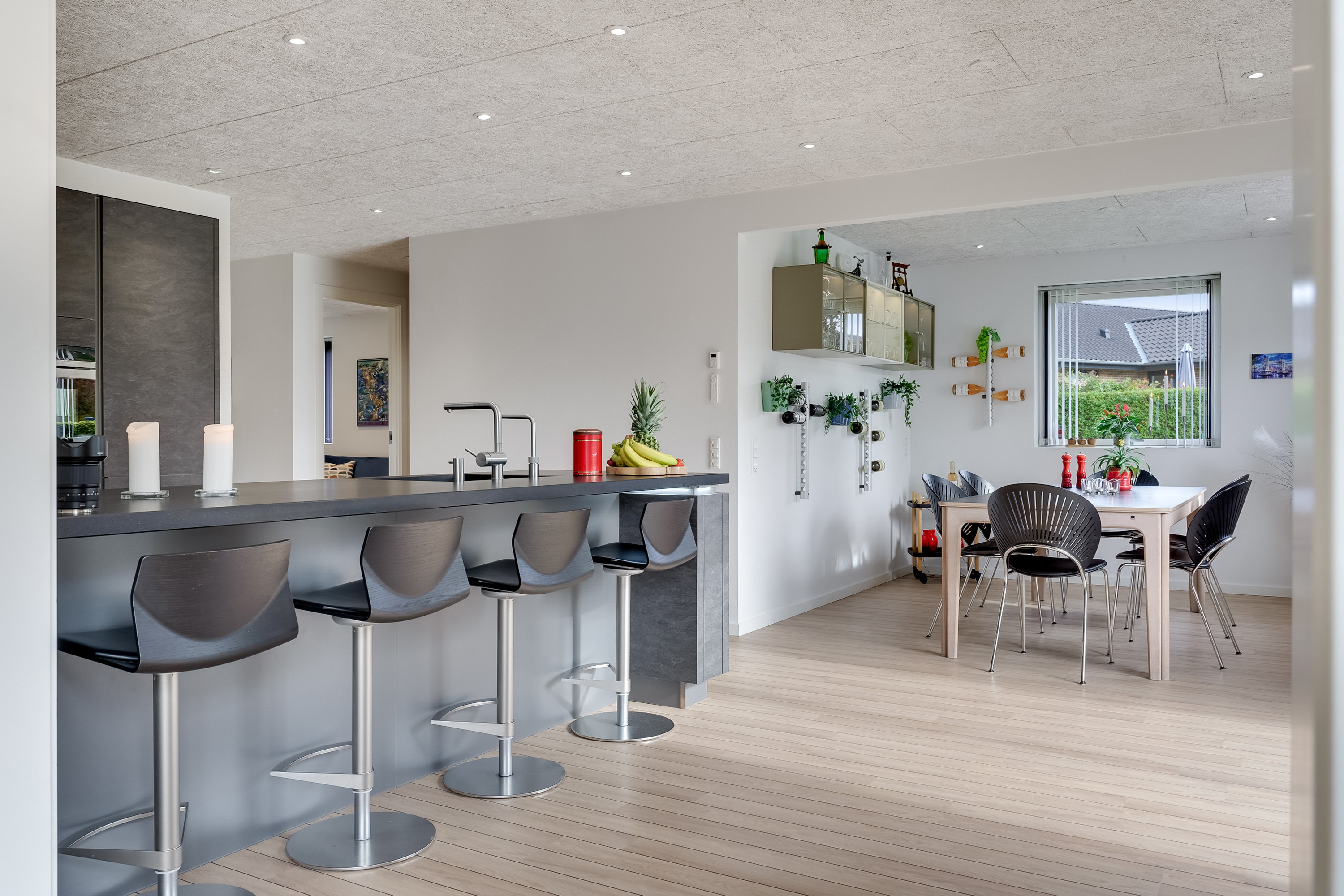 Fremhævet stue billede i fuldskærmstilstand. Billede af H C Lumbyes Vej 8, Strib, 5500 Middelfart