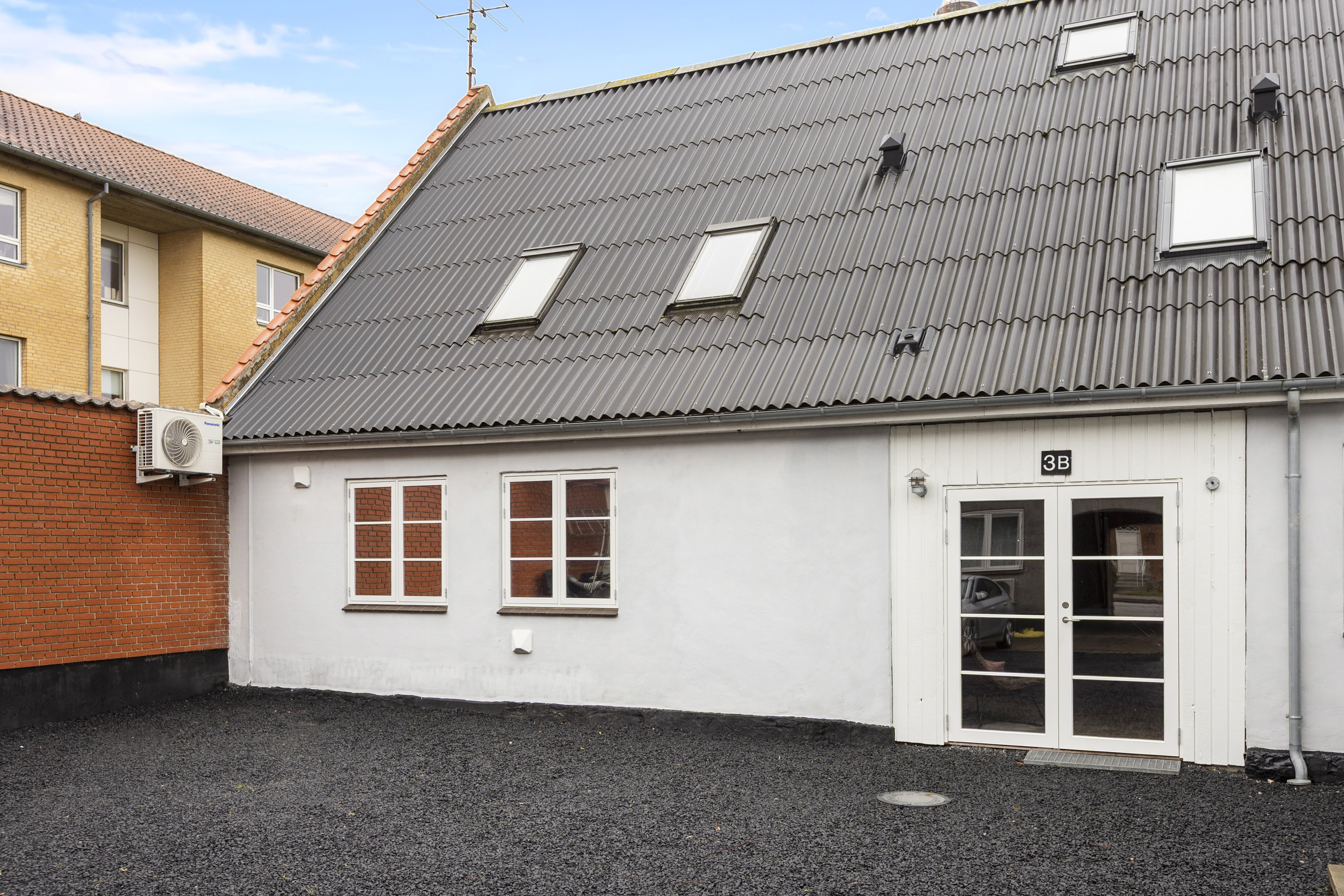 Fremhævet ejendommen billede i fuldskærmstilstand. Billede af Næstvedvej 3B, st.. tv., 4100 Ringsted