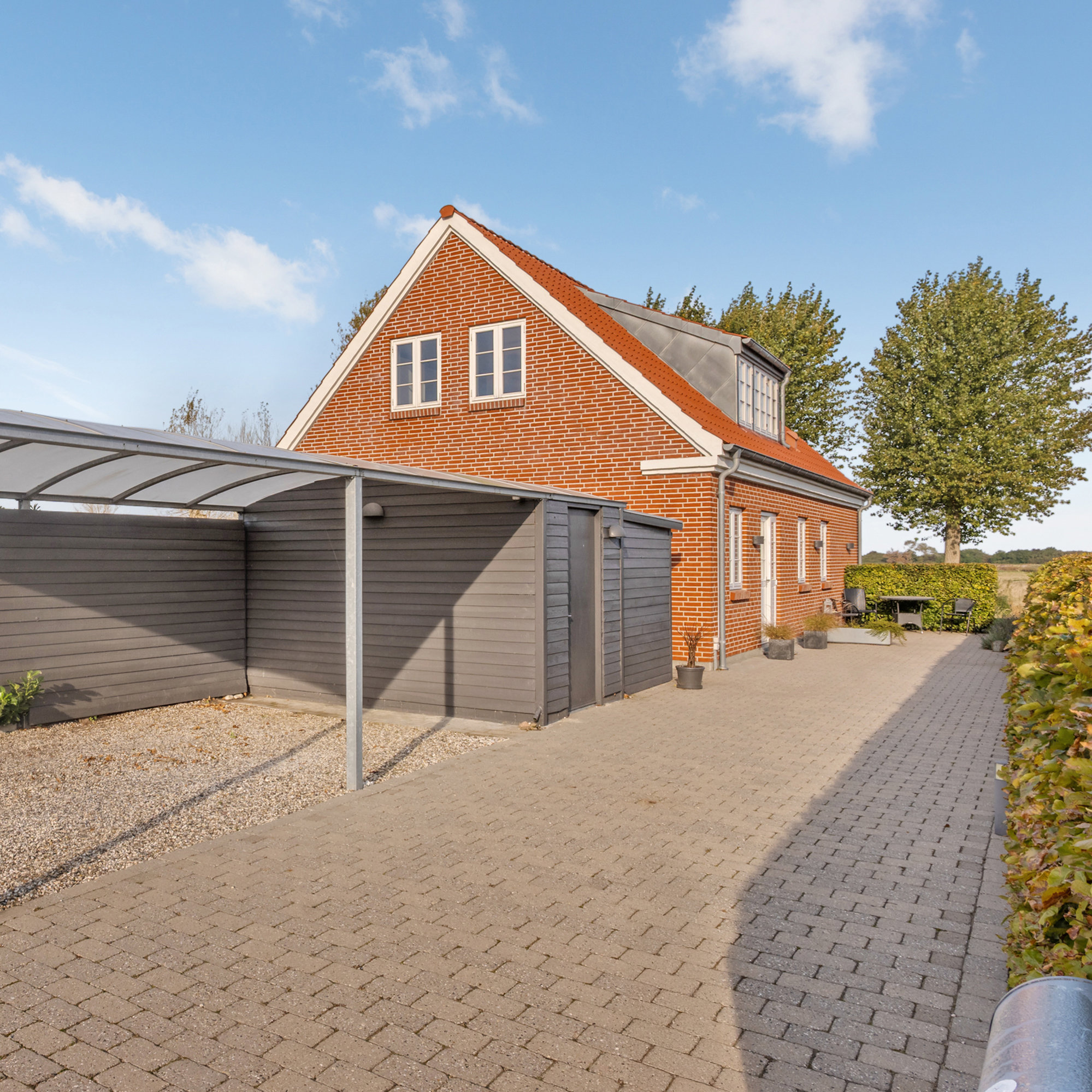 Fremhævet facade billede i fuldskærmstilstand. Billede af Trondheimparken 6, 5400 Bogense