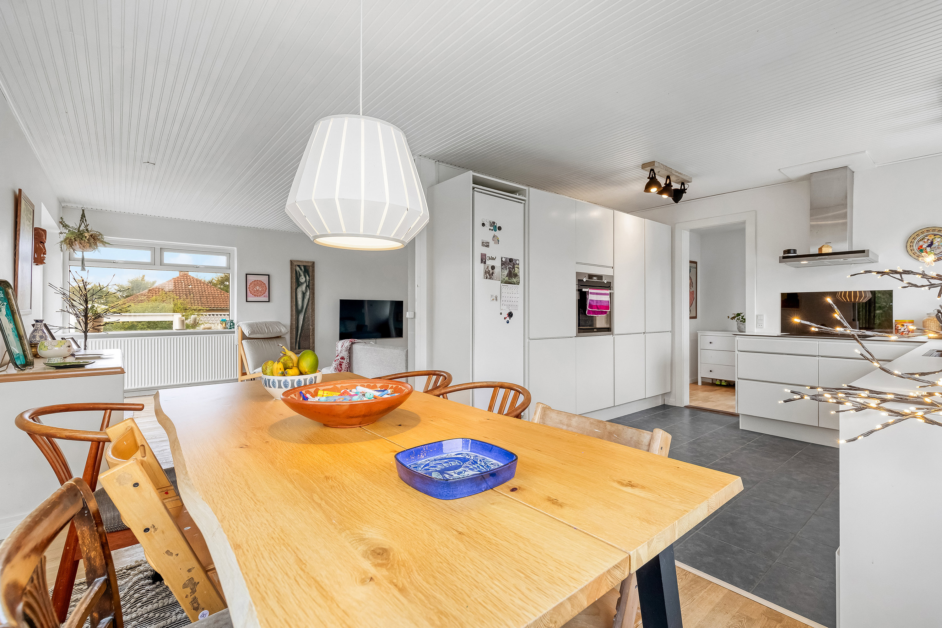 Fremhævet køkken alrum billede i fuldskærmstilstand. Billede af Spættevej 8, 3390 Hundested