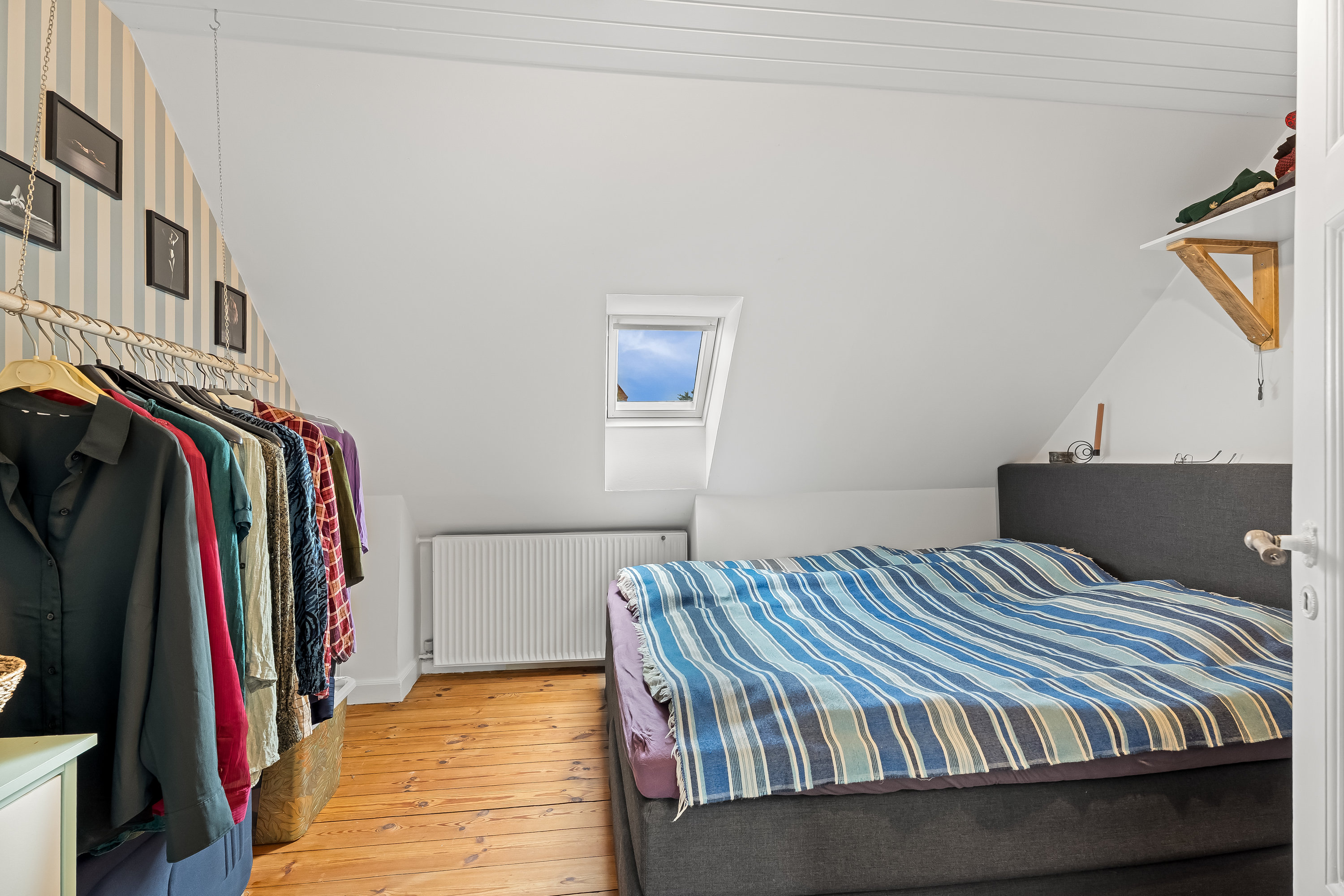 Fremhævet soveværelse billede i fuldskærmstilstand. Billede af Gedservej 45, 4800 Nykøbing F