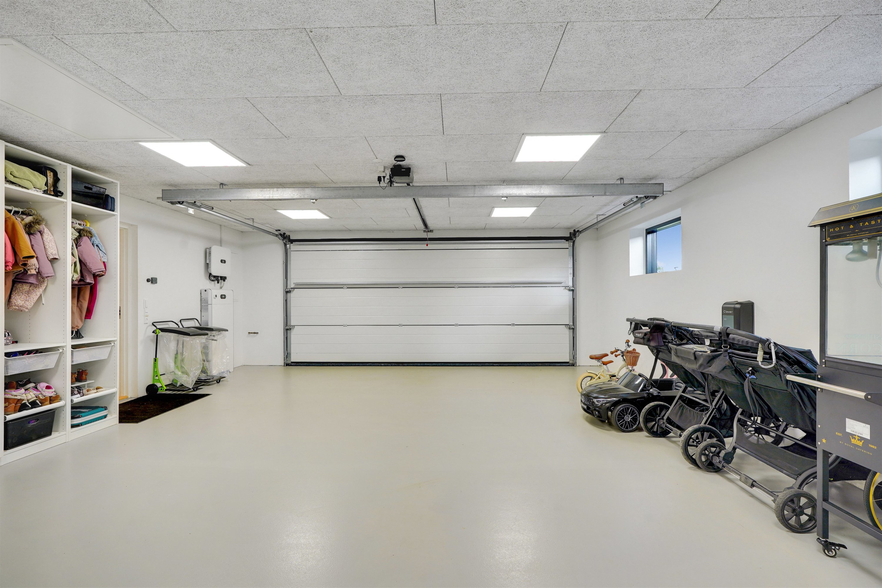 Fremhævet garage billede i fuldskærmstilstand. Billede af Sommerfuglen 19, 7190 Billund