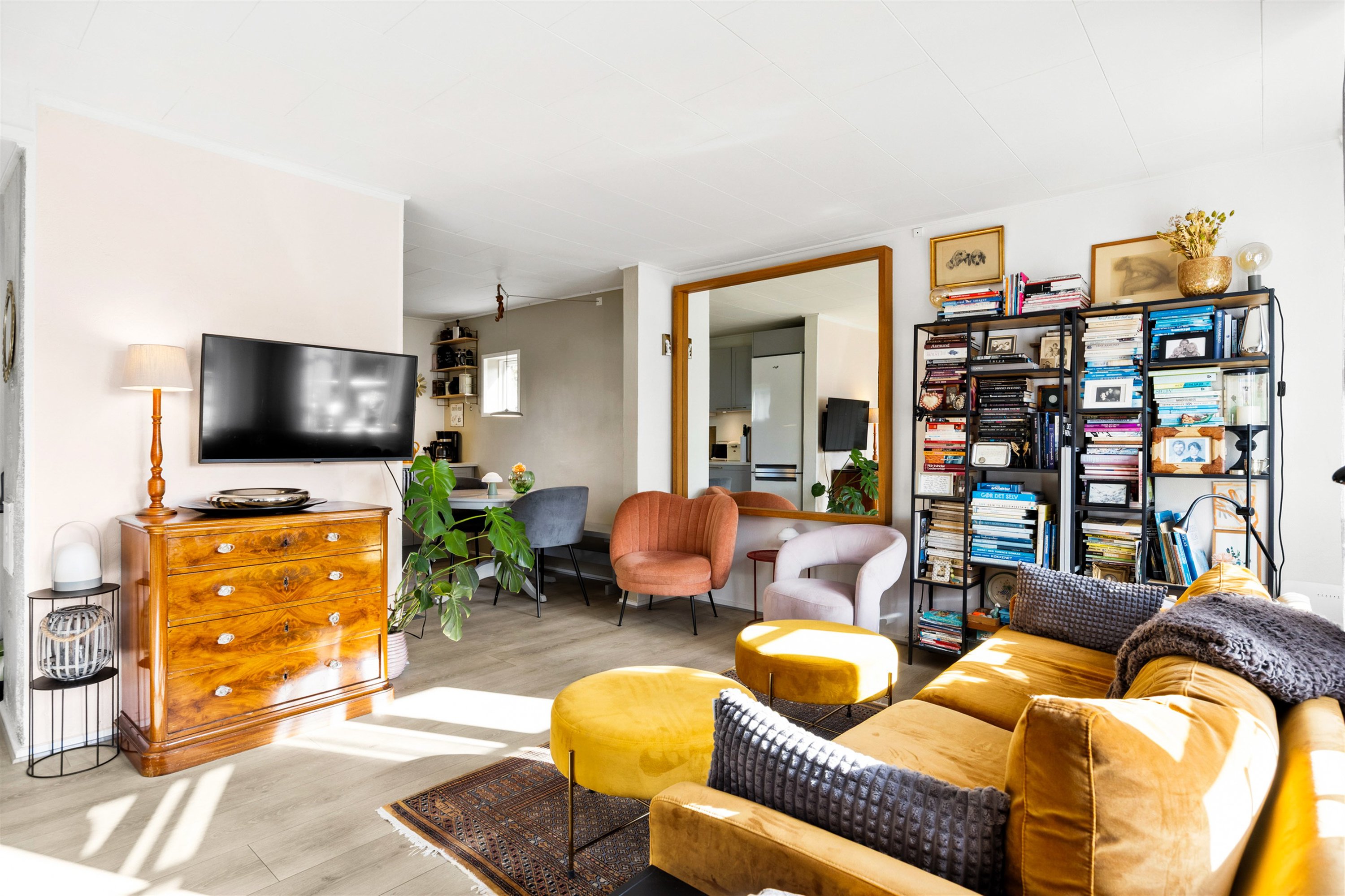 Fremhævet stue billede i fuldskærmstilstand. Billede af Gilleleje Hovedgade 41A, 3250 Gilleleje