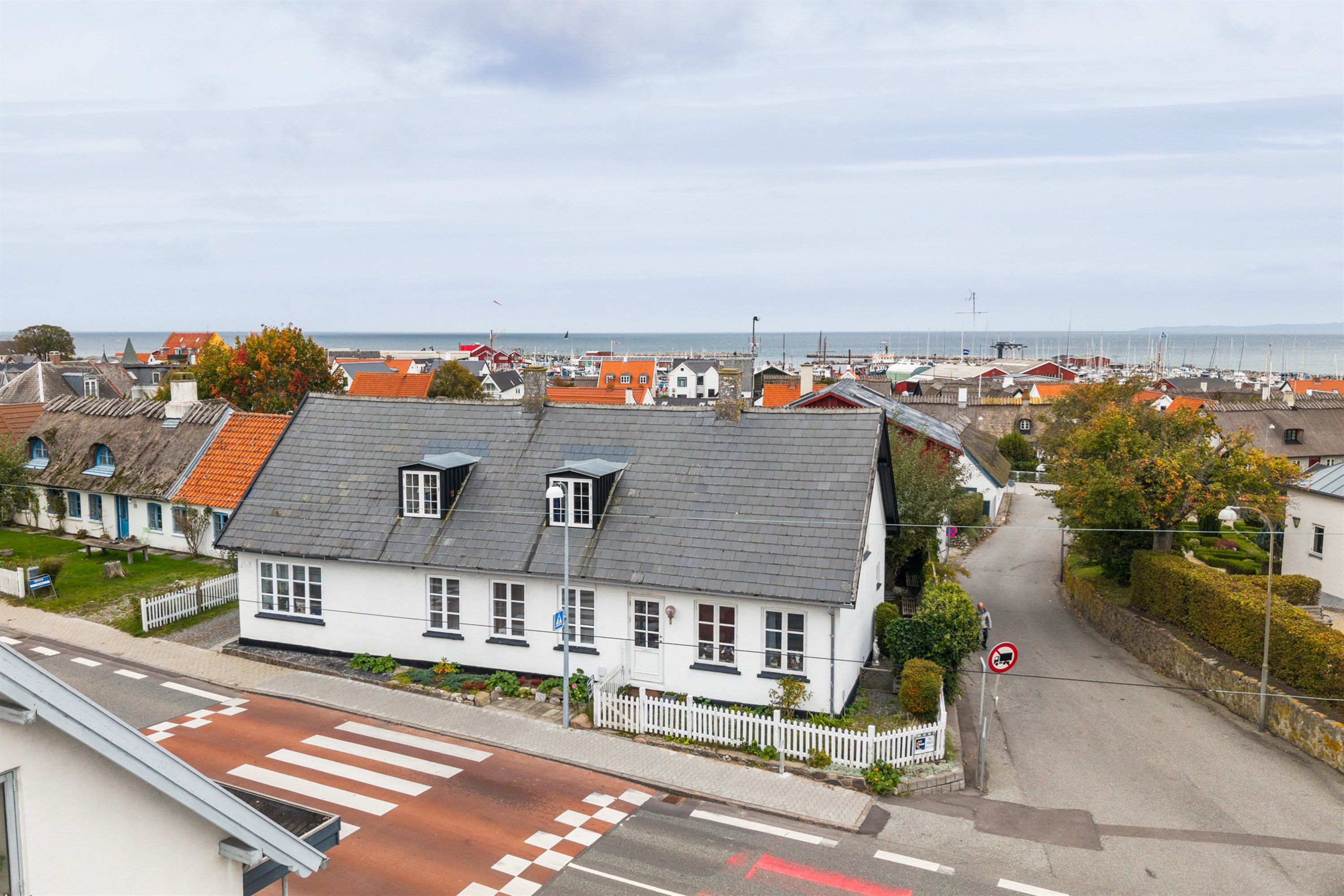 Fremhævet luftfoto billede i fuldskærmstilstand. Billede af Gilleleje Hovedgade 41A, 3250 Gilleleje