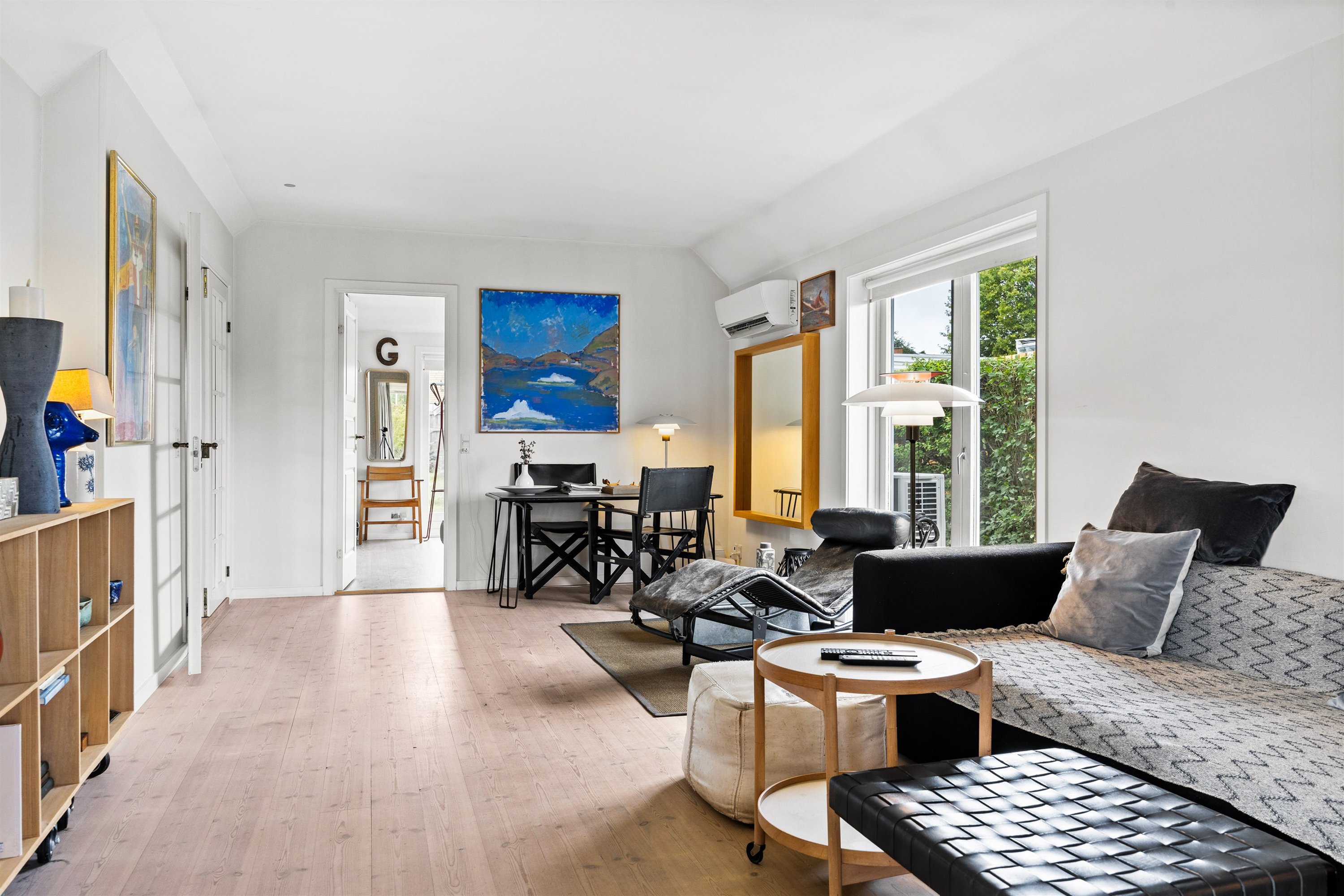 Fremhævet stue billede i fuldskærmstilstand. Billede af Højdevej 1, 3250 Gilleleje