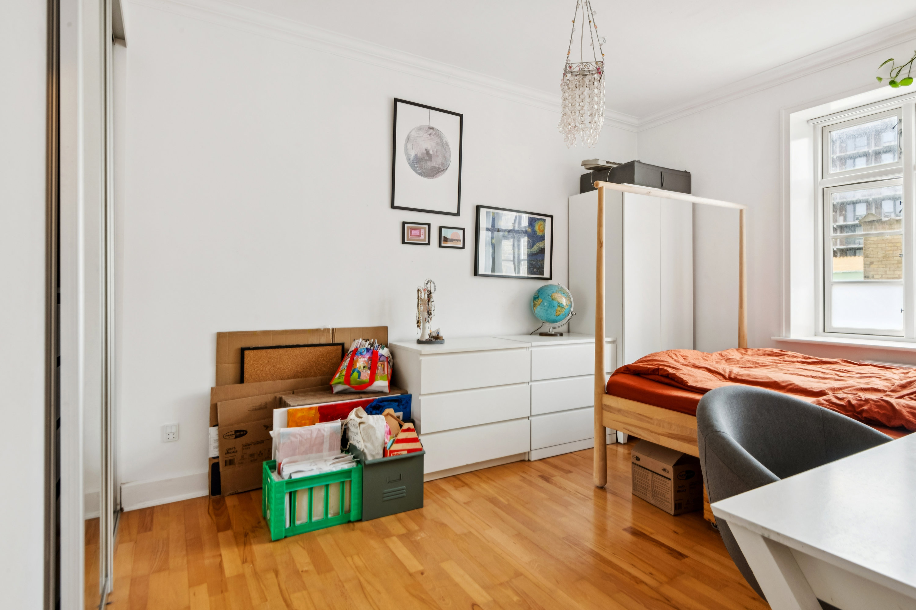 Fremhævet stue billede i fuldskærmstilstand. Billede af Østerbro 57, st.. tv., 9000 Aalborg