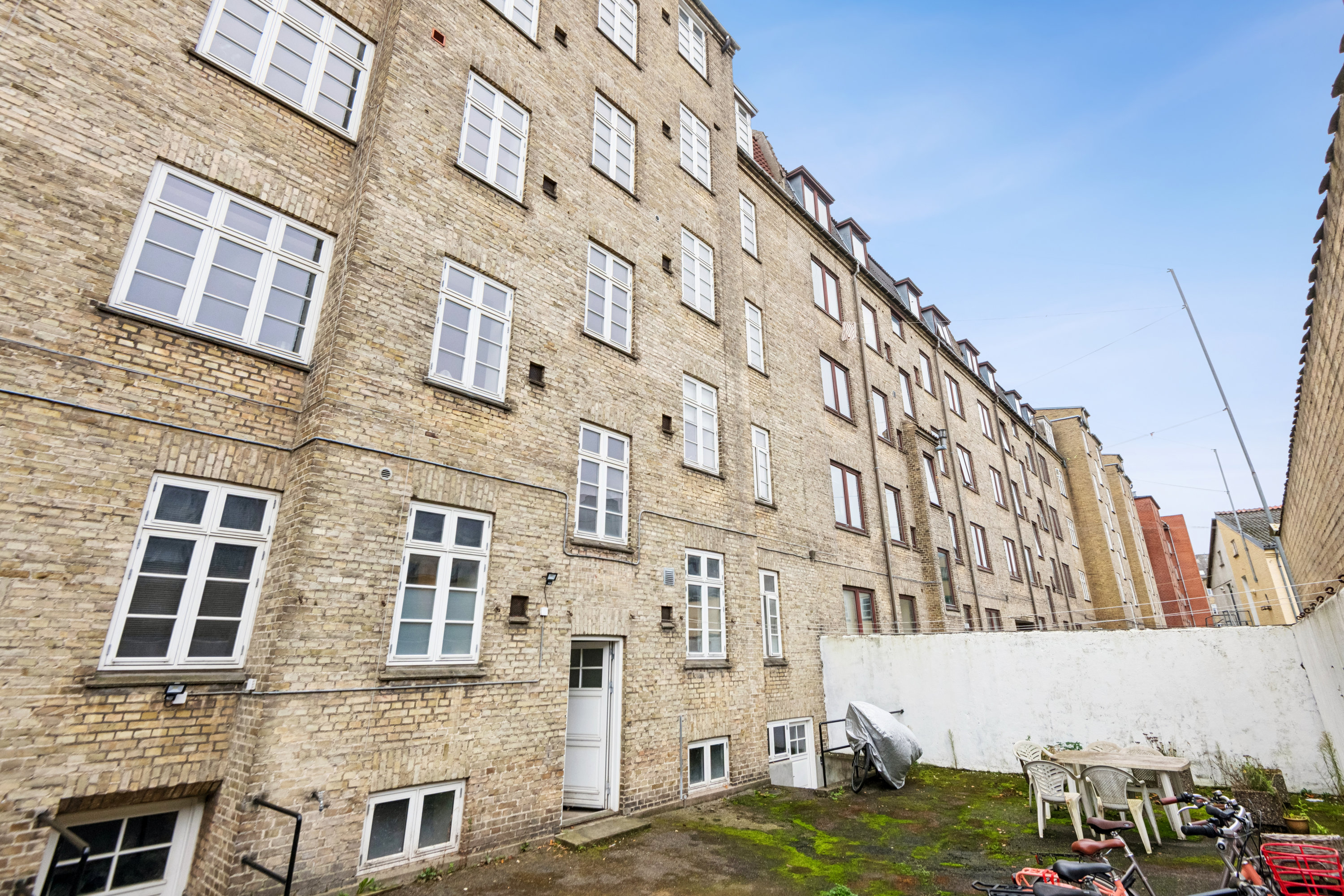 Fremhævet andet billede i fuldskærmstilstand. Billede af Østerbro 57, st.. tv., 9000 Aalborg