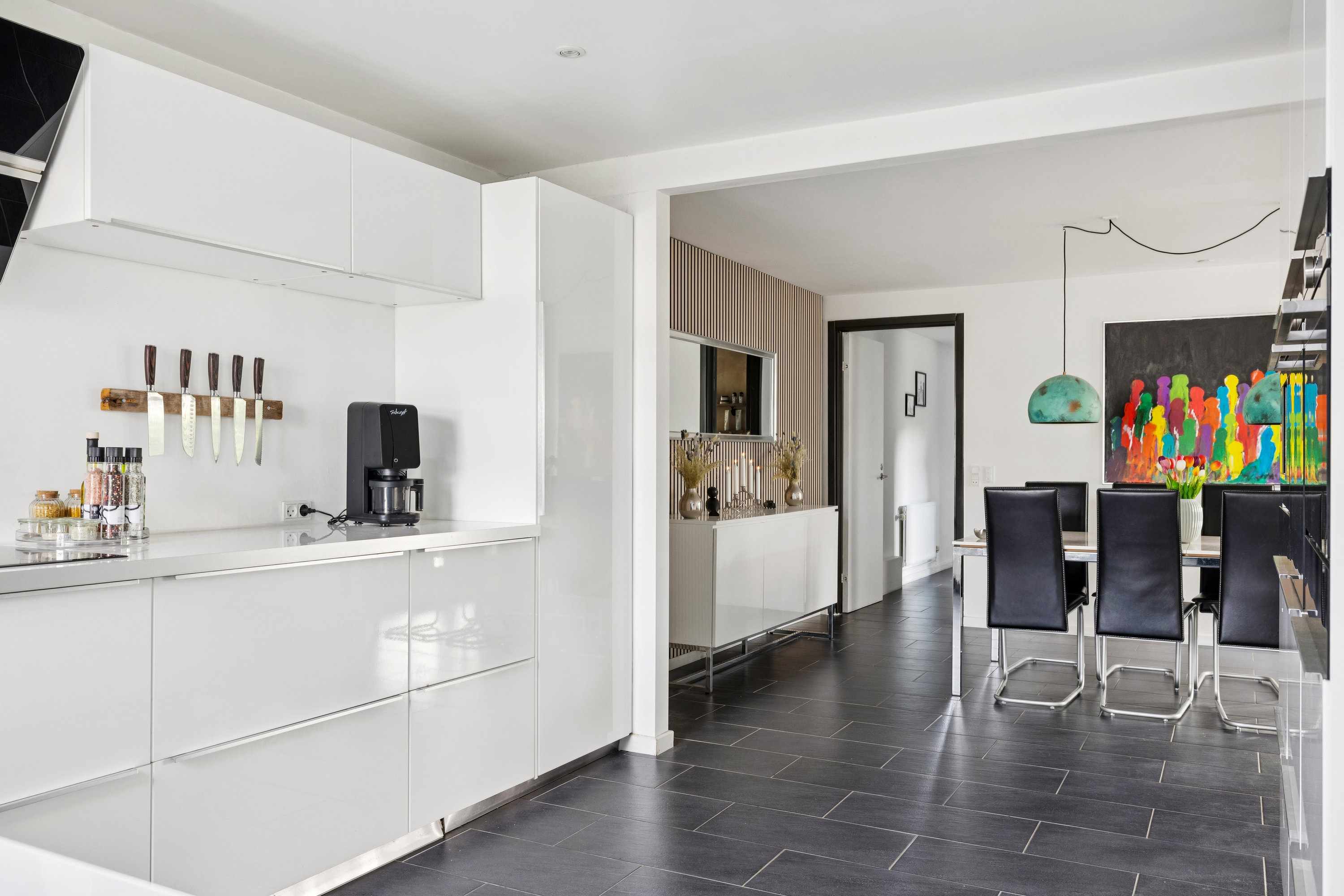 Fremhævet køkken billede i fuldskærmstilstand. Billede af Præstevej 101, Korup, 5210 Odense NV