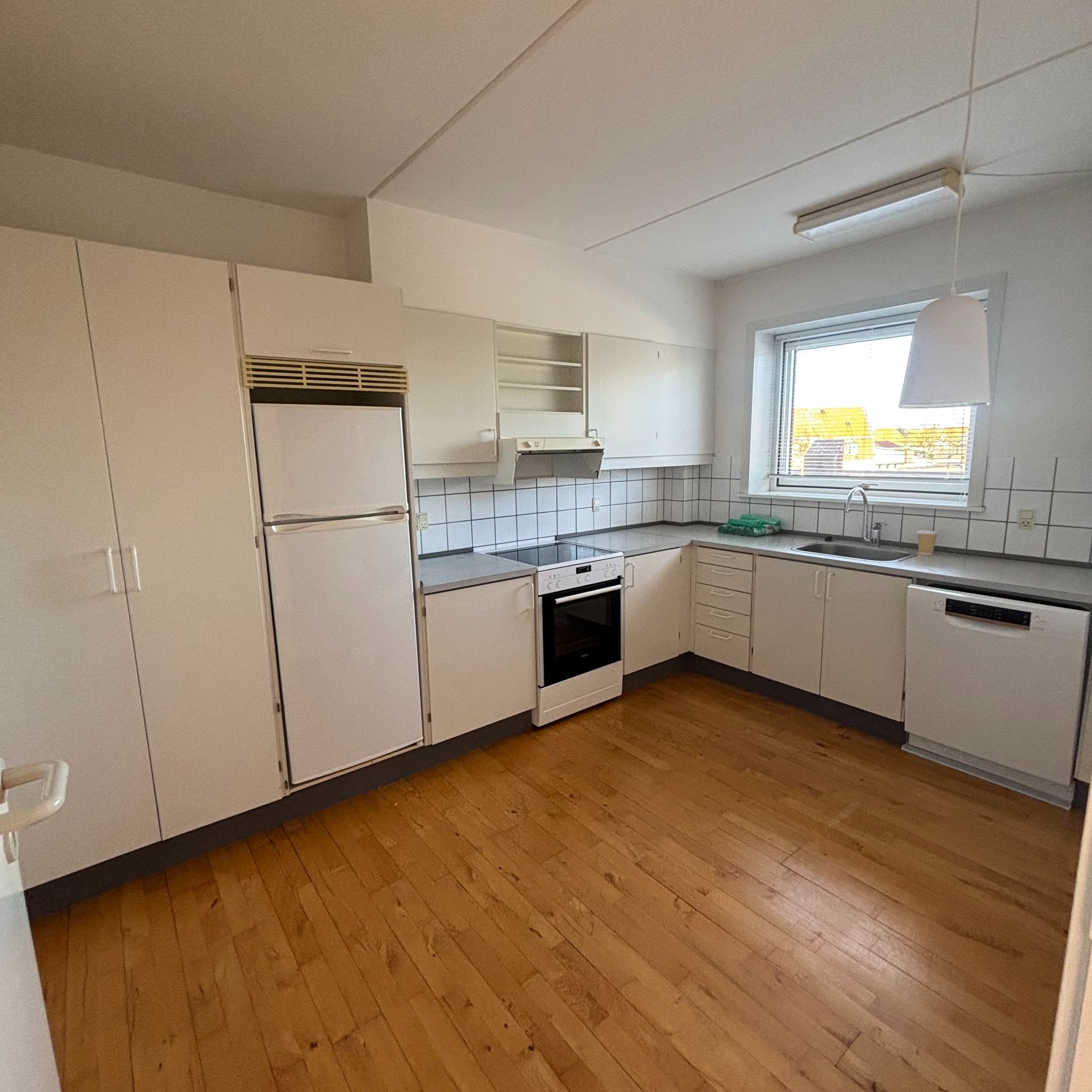 Fremhævet køkken billede i fuldskærmstilstand. Billede af Krøyers Gård 31, 2., 4900 Nakskov