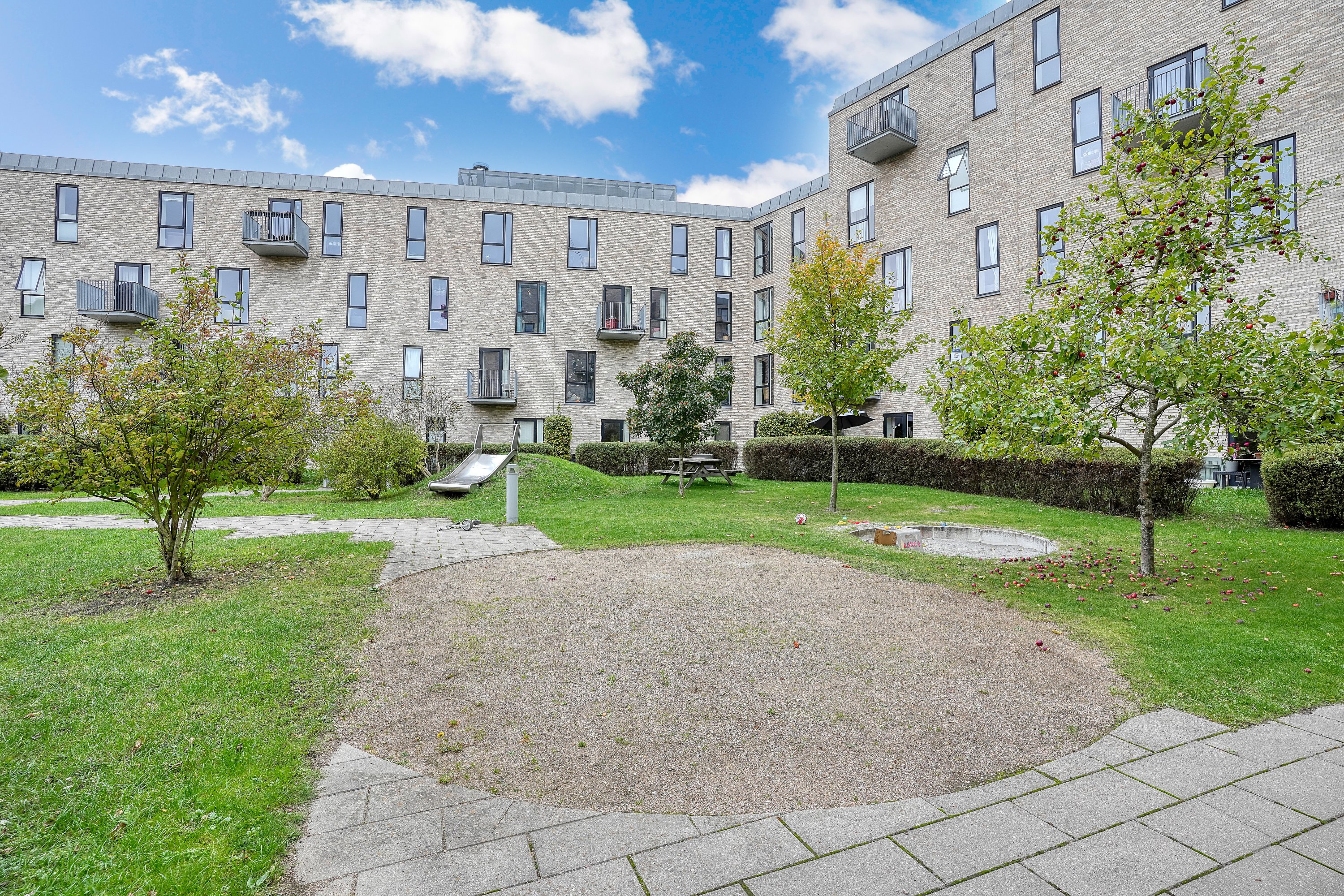 Fremhævet område billede i fuldskærmstilstand. Billede af Clara Pontoppidans Vej 20, 2. tv., 2500 Valby