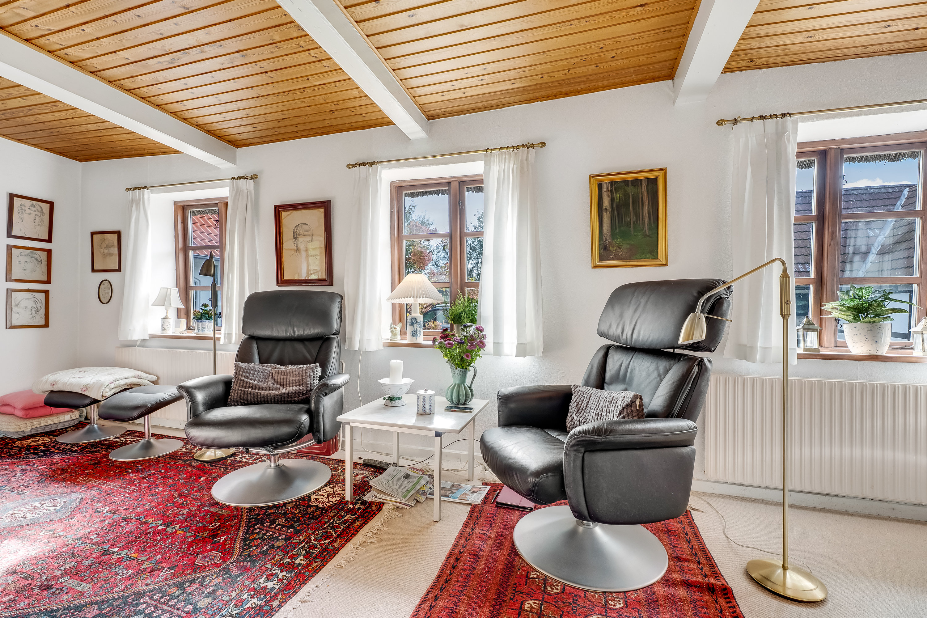 Fremhævet stue billede i fuldskærmstilstand. Billede af Bøgetvej 14, Utterslev, 4913 Horslunde