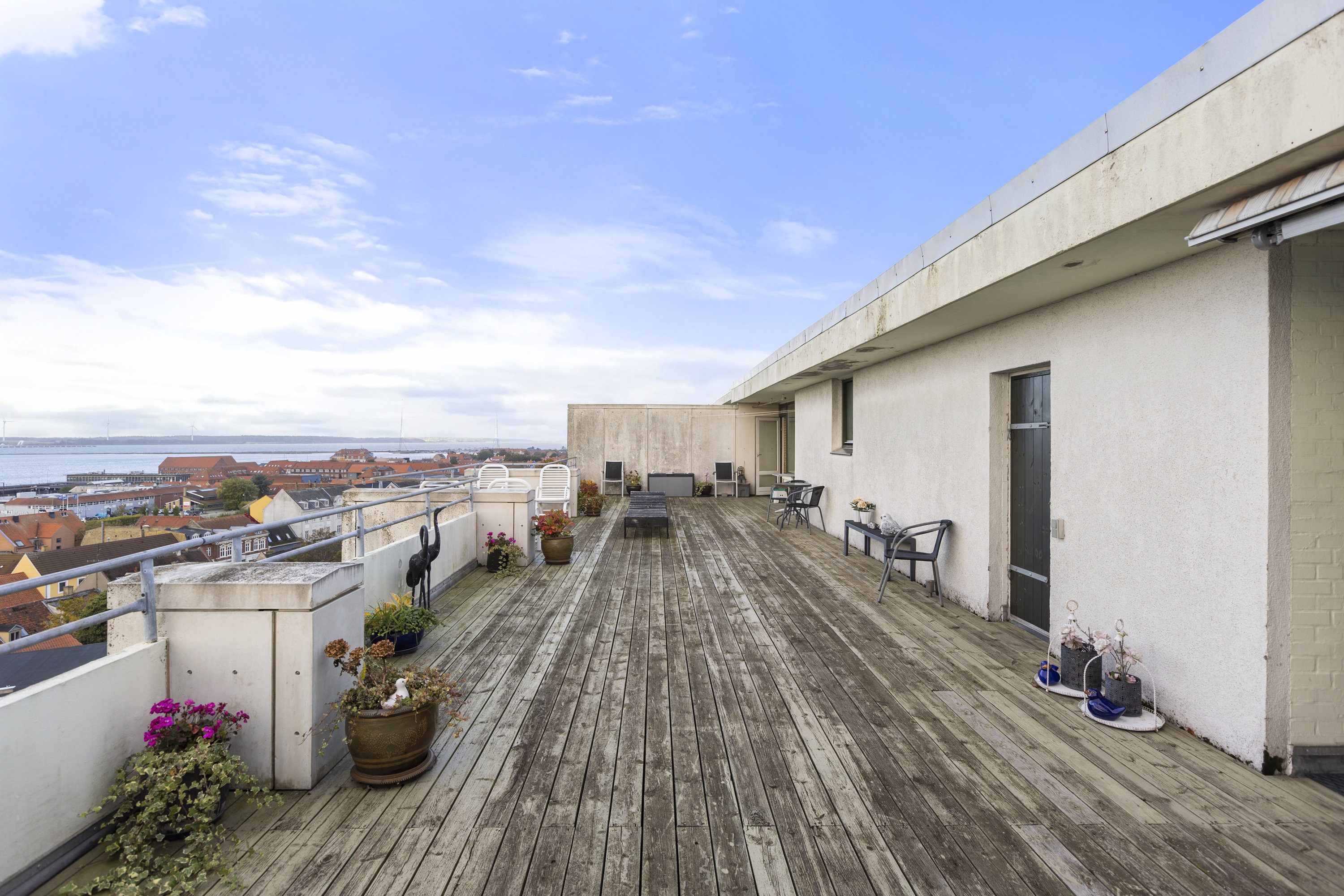Fremhævet terrasse billede i fuldskærmstilstand. Billede af Bryggervænget 1, 4., 4400 Kalundborg