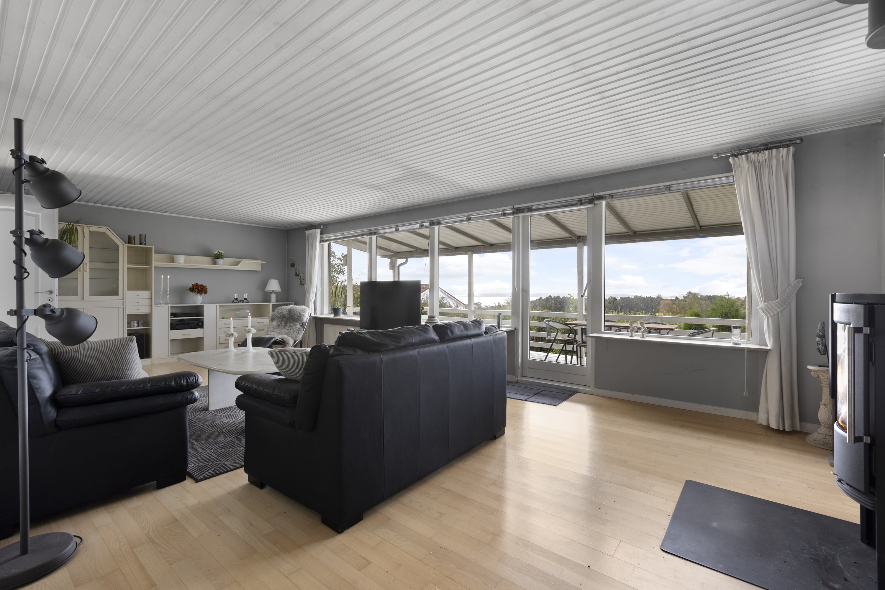 Fremhævet stue billede i fuldskærmstilstand. Billede af Røsnæsvej 94A, 4400 Kalundborg