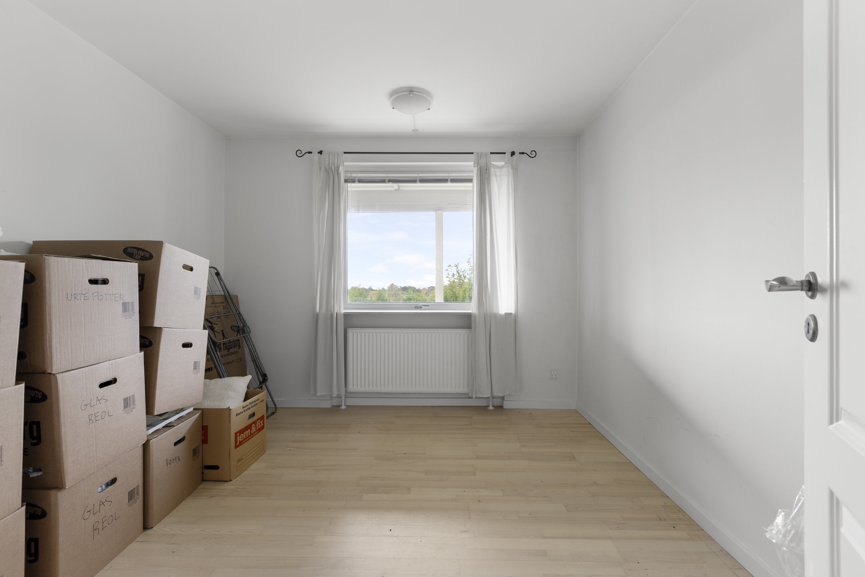 Fremhævet værelse billede i fuldskærmstilstand. Billede af Røsnæsvej 94A, 4400 Kalundborg