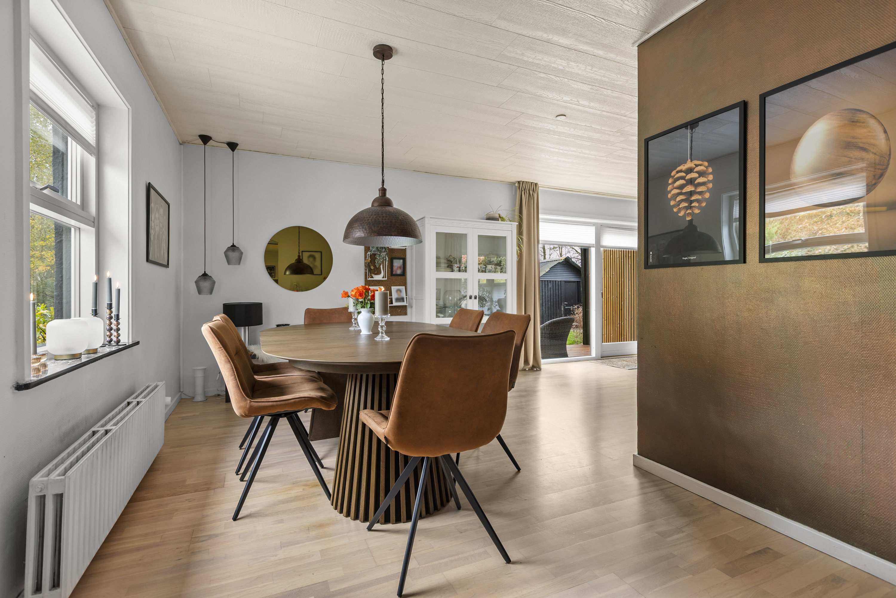 Fremhævet stue billede i fuldskærmstilstand. Billede af Broholmvej 126, 4220 Korsør