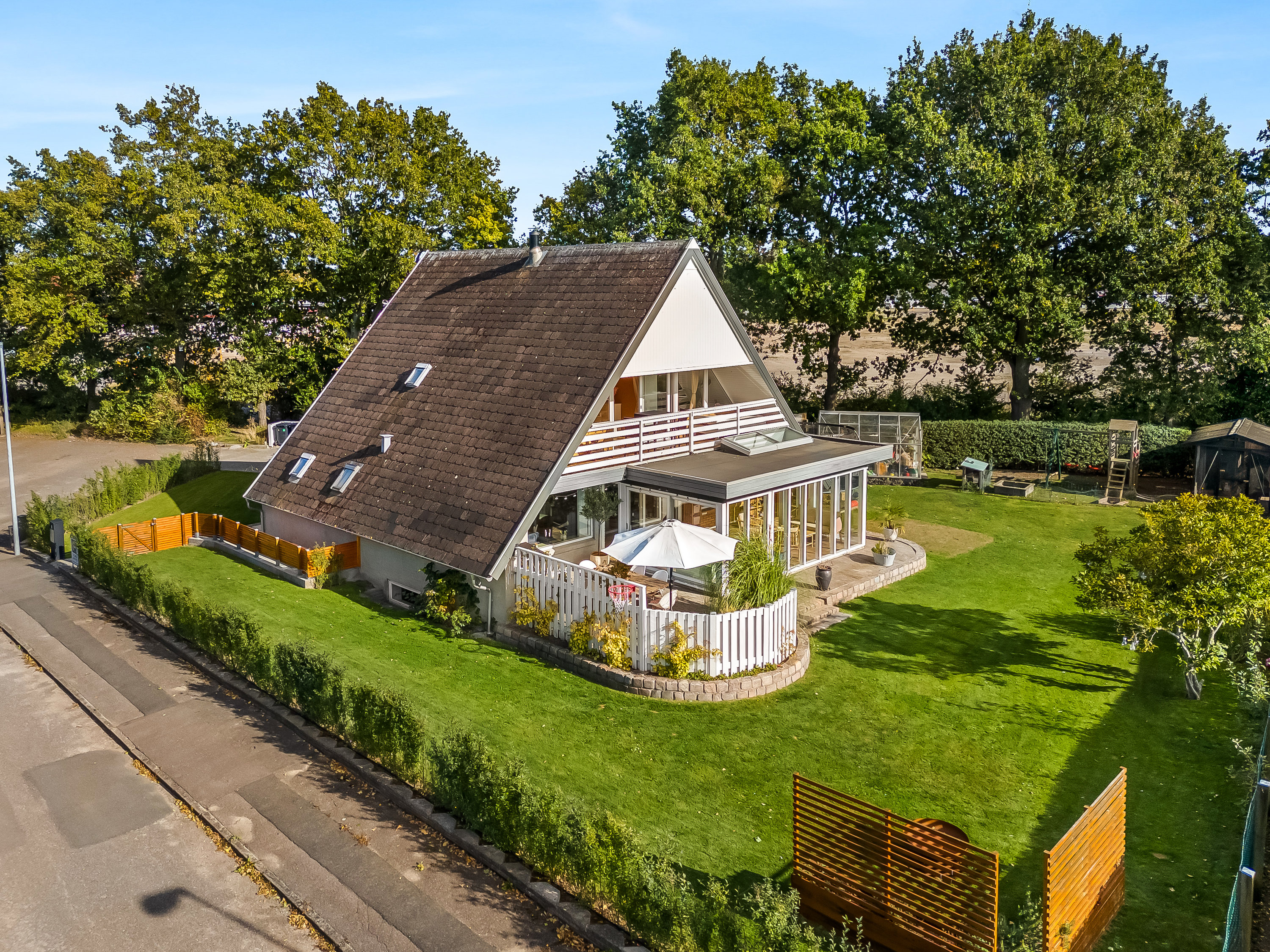 Miniaturebillede 2: mastefoto. Billede af Luxemborgvej 8, 4800 Nykøbing F