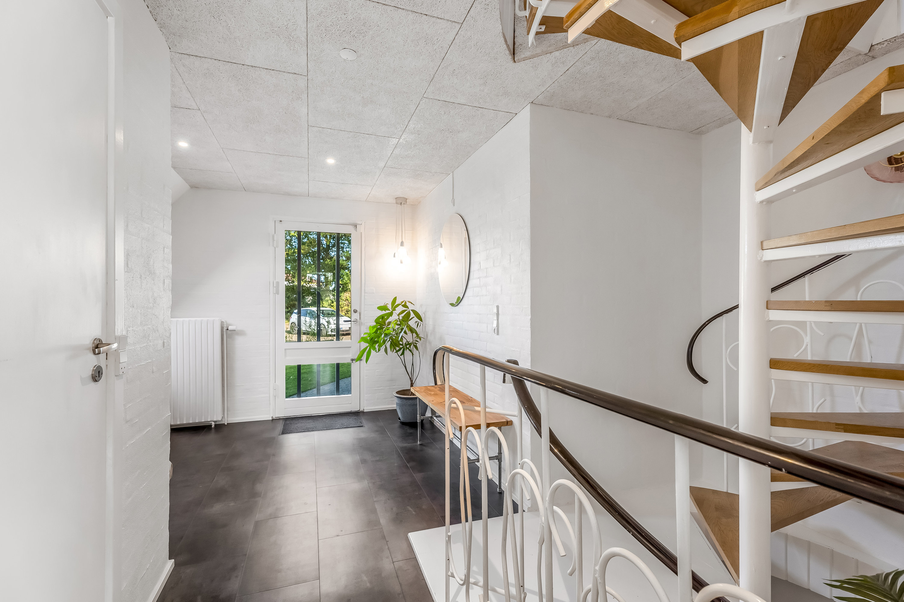 Fremhævet entré billede i fuldskærmstilstand. Billede af Luxemborgvej 8, 4800 Nykøbing F