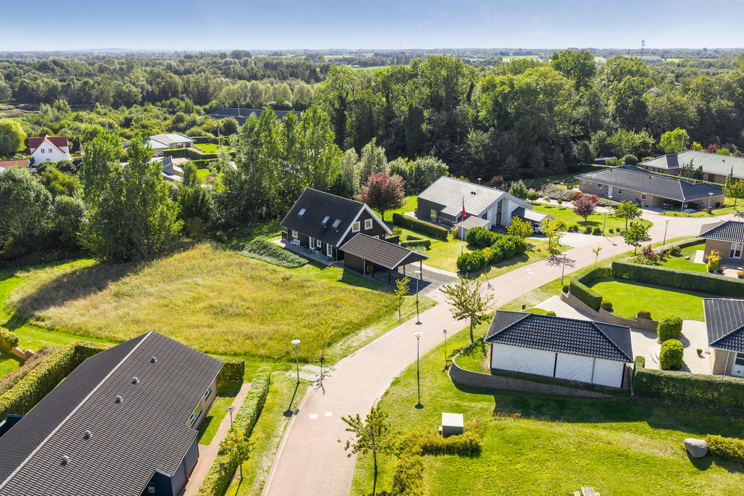Fremhævet luftfoto billede i fuldskærmstilstand. Billede af Kirsebærhaven 53, 5540 Ullerslev