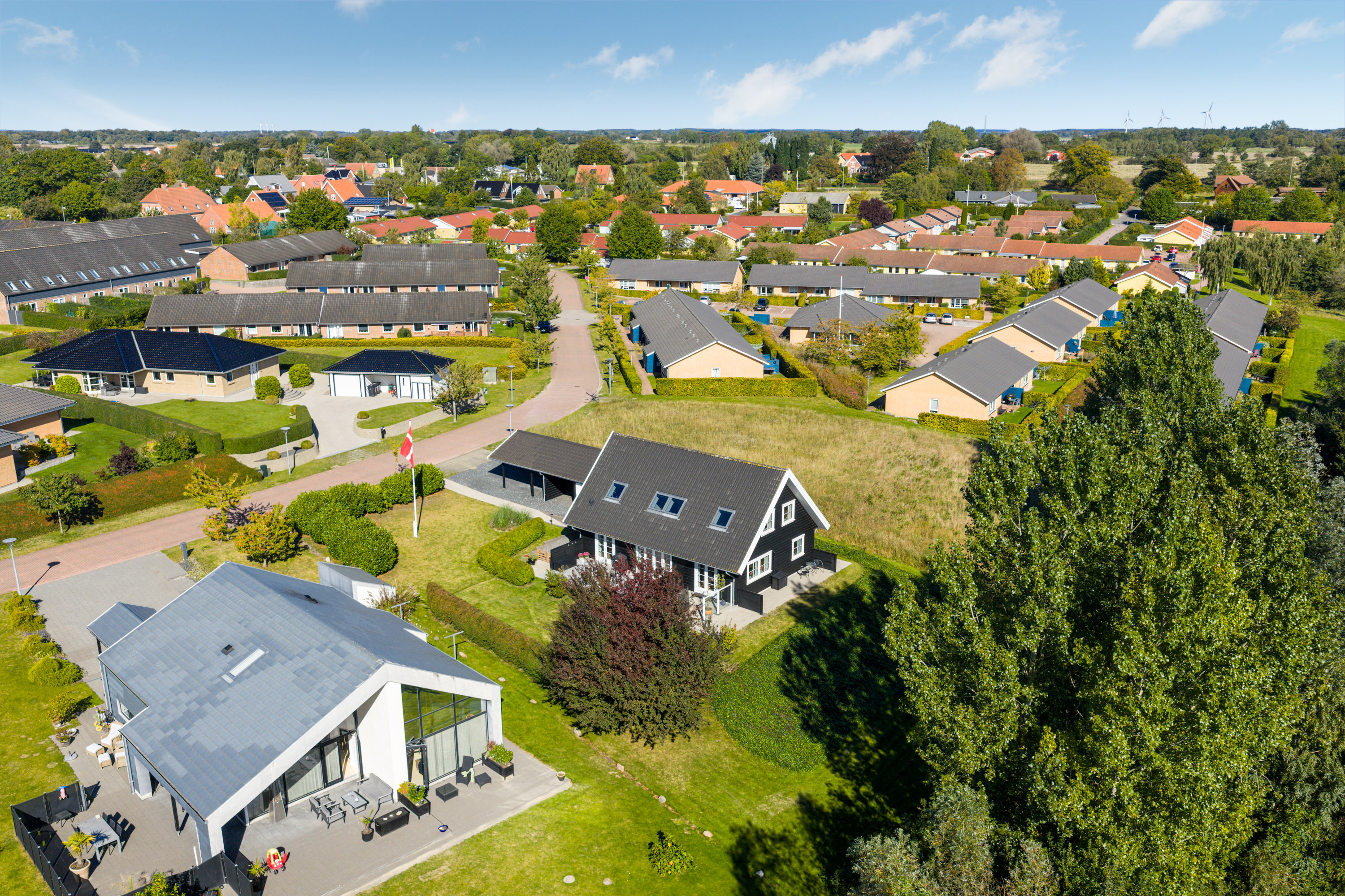 Fremhævet luftfoto billede i fuldskærmstilstand. Billede af Kirsebærhaven 53, 5540 Ullerslev