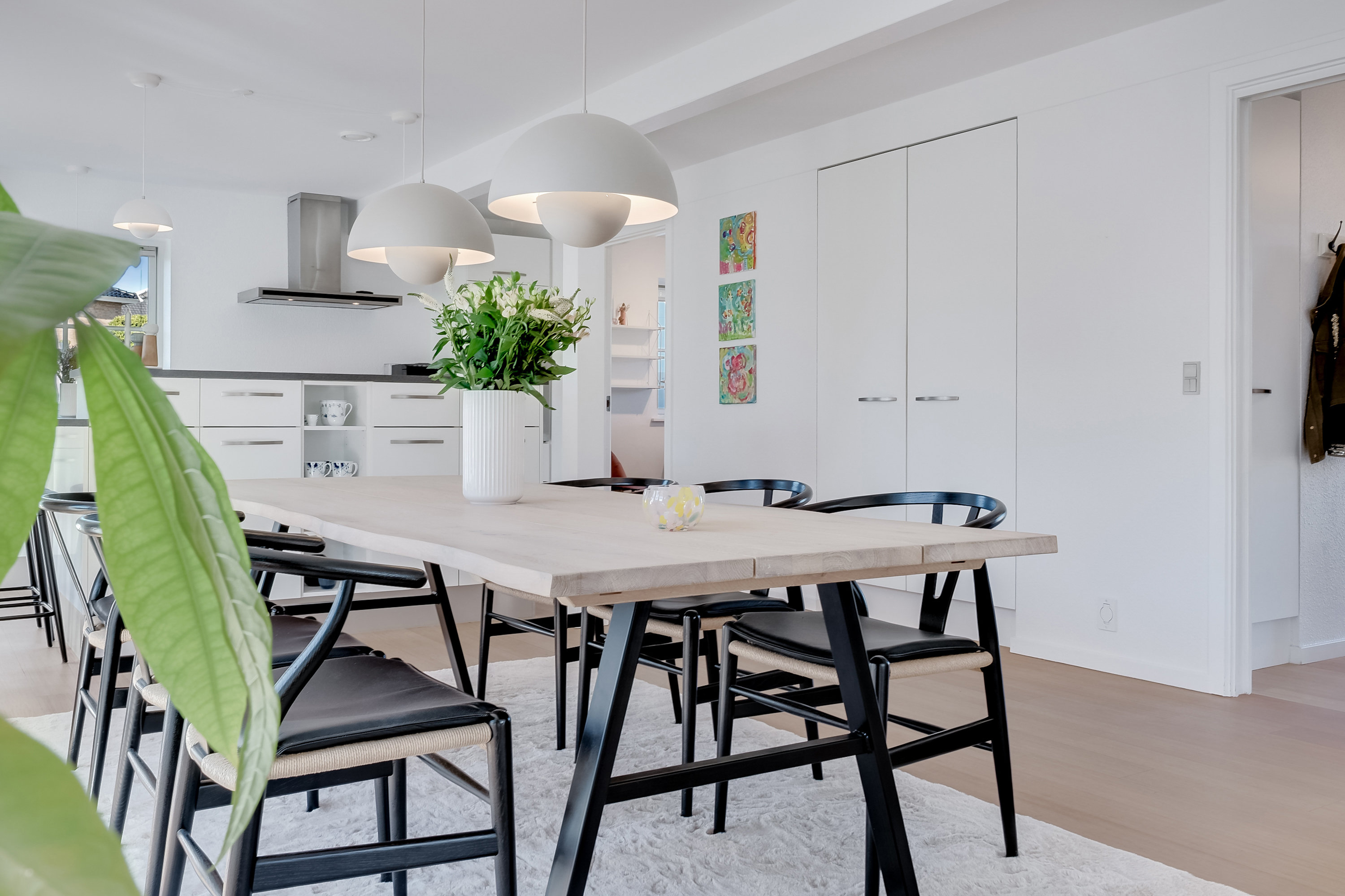 Fremhævet stue billede i fuldskærmstilstand. Billede af Kirsebærhaven 53, 5540 Ullerslev