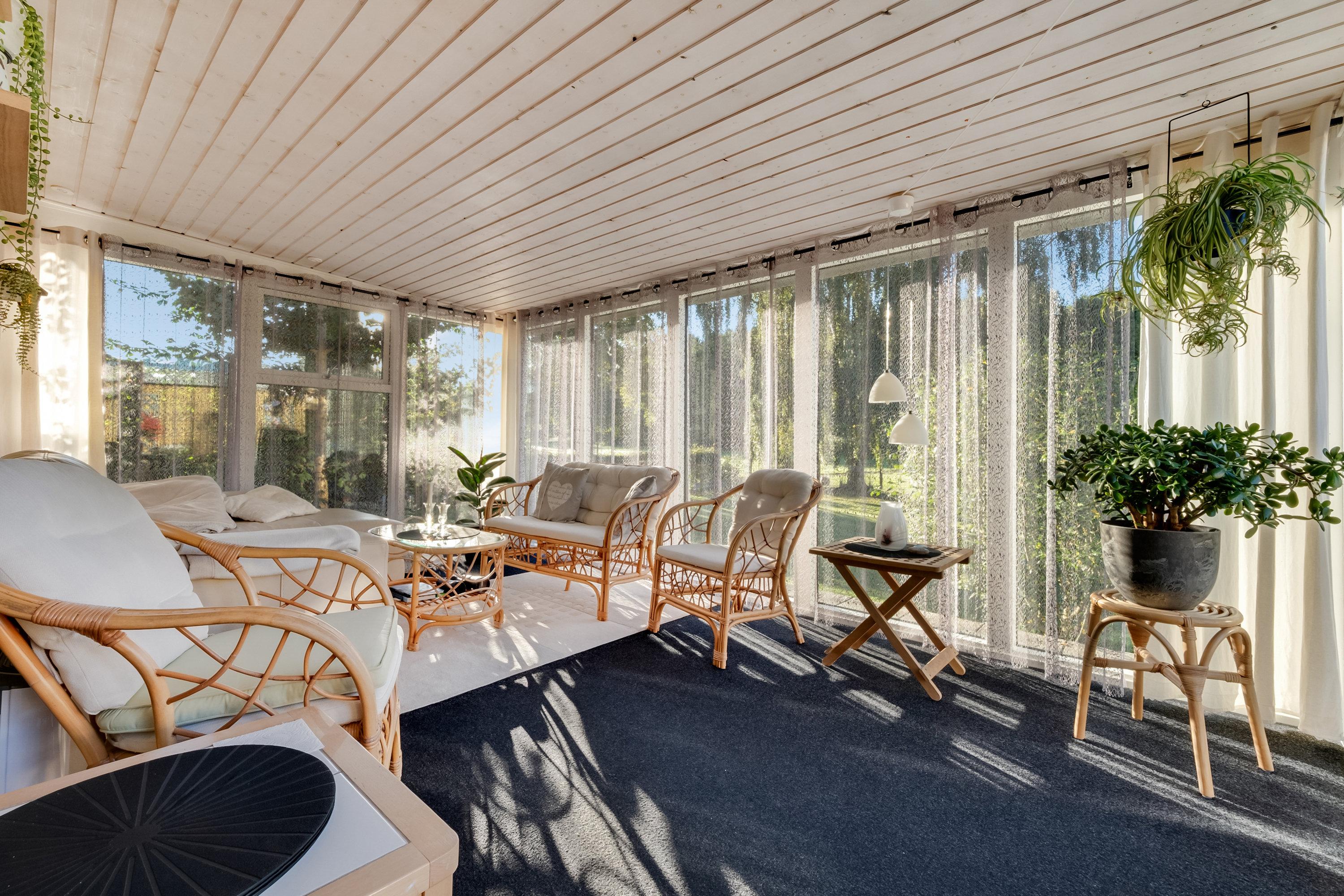 Fremhævet udestue billede i fuldskærmstilstand. Billede af Bøgevej 78, 5683 Haarby