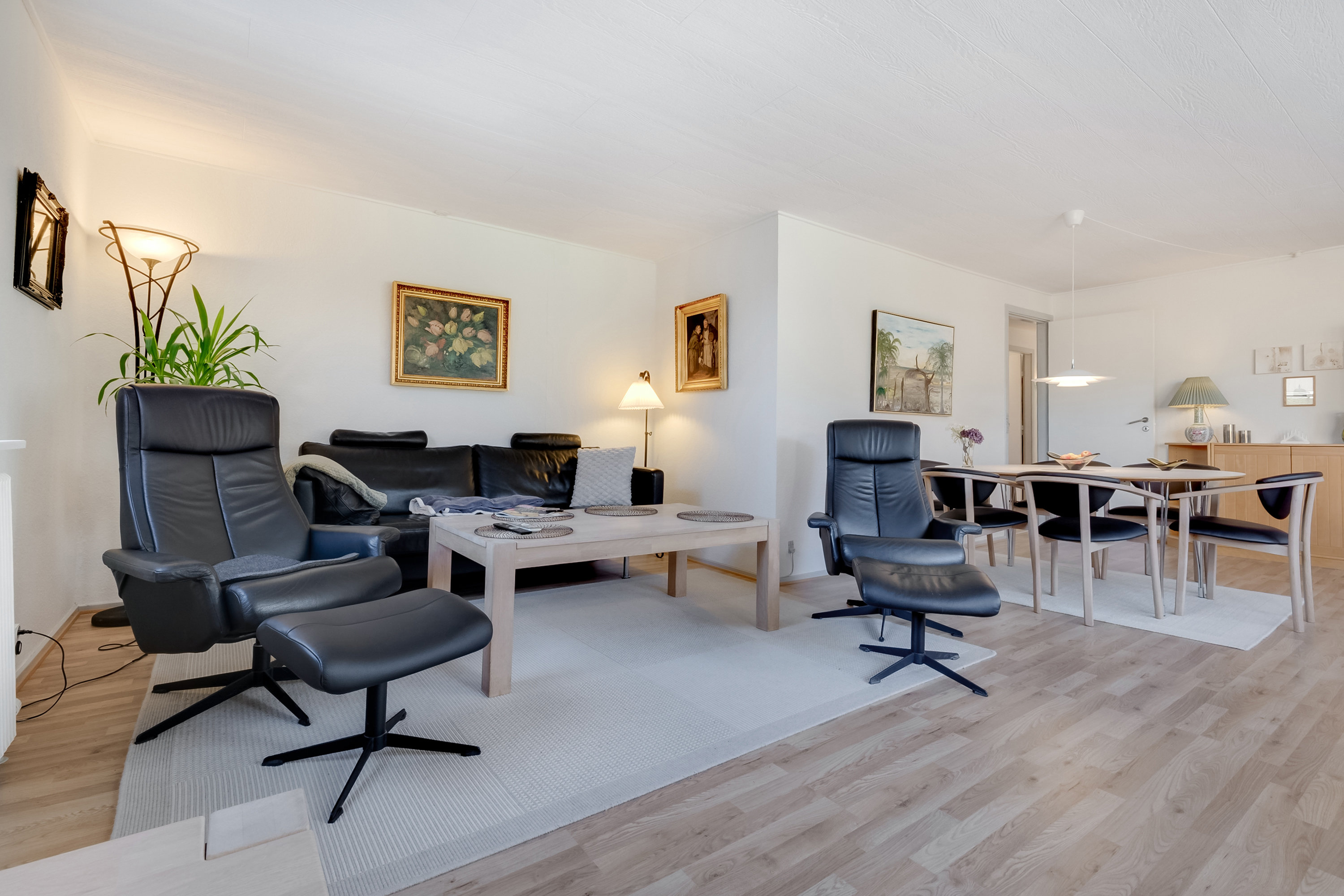 Fremhævet stue billede i fuldskærmstilstand. Billede af Bøgevej 78, 5683 Haarby