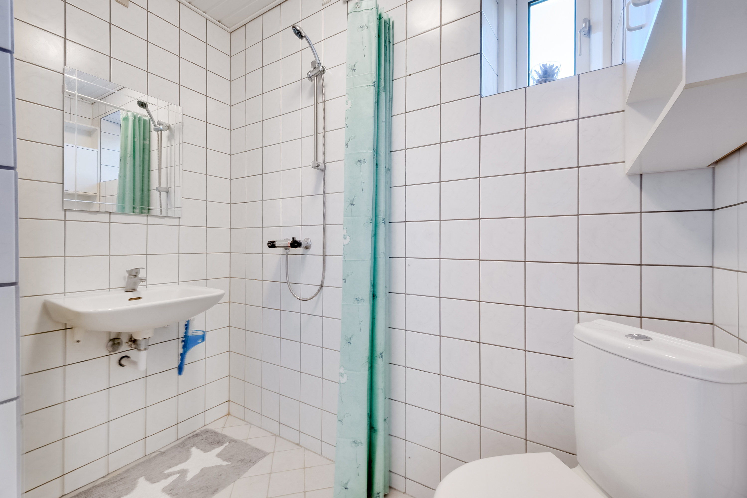 Fremhævet badeværelse billede i fuldskærmstilstand. Billede af Bøgevej 78, 5683 Haarby