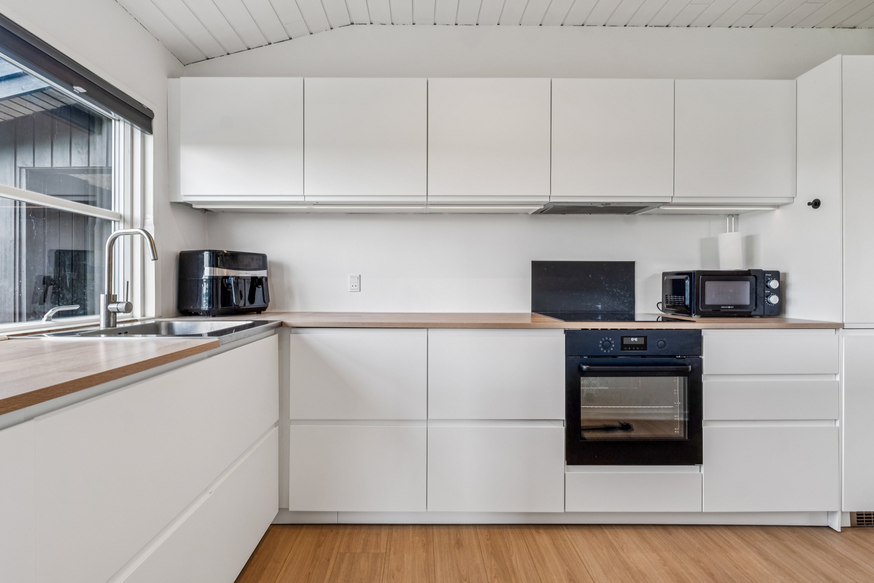 Fremhævet køkken billede i fuldskærmstilstand. Billede af Marielystvej 1, Serridslev, 8700 Horsens