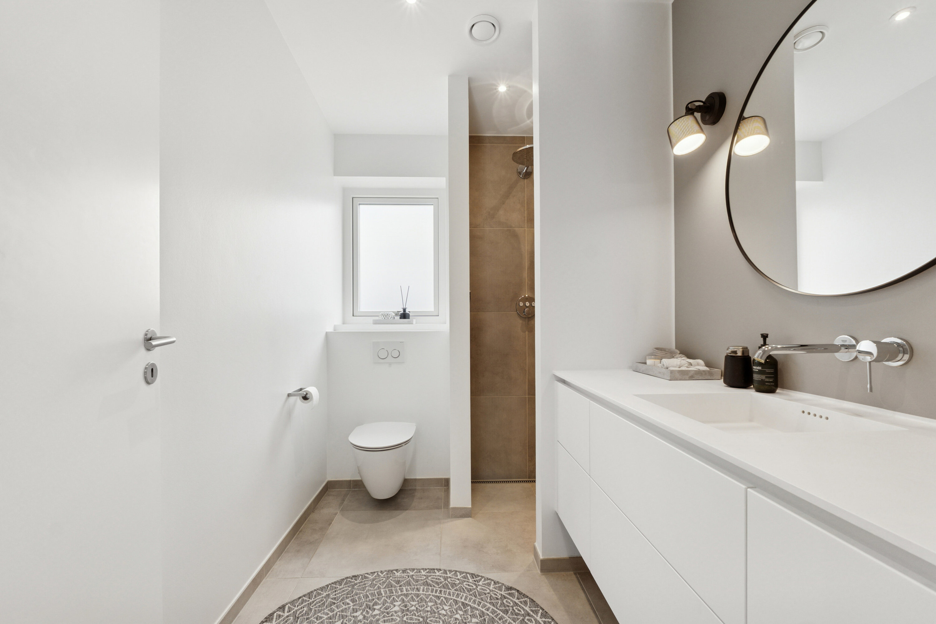 Fremhævet badeværelse billede i fuldskærmstilstand. Billede af Chr. Richardts Vej 16, 5230 Odense M