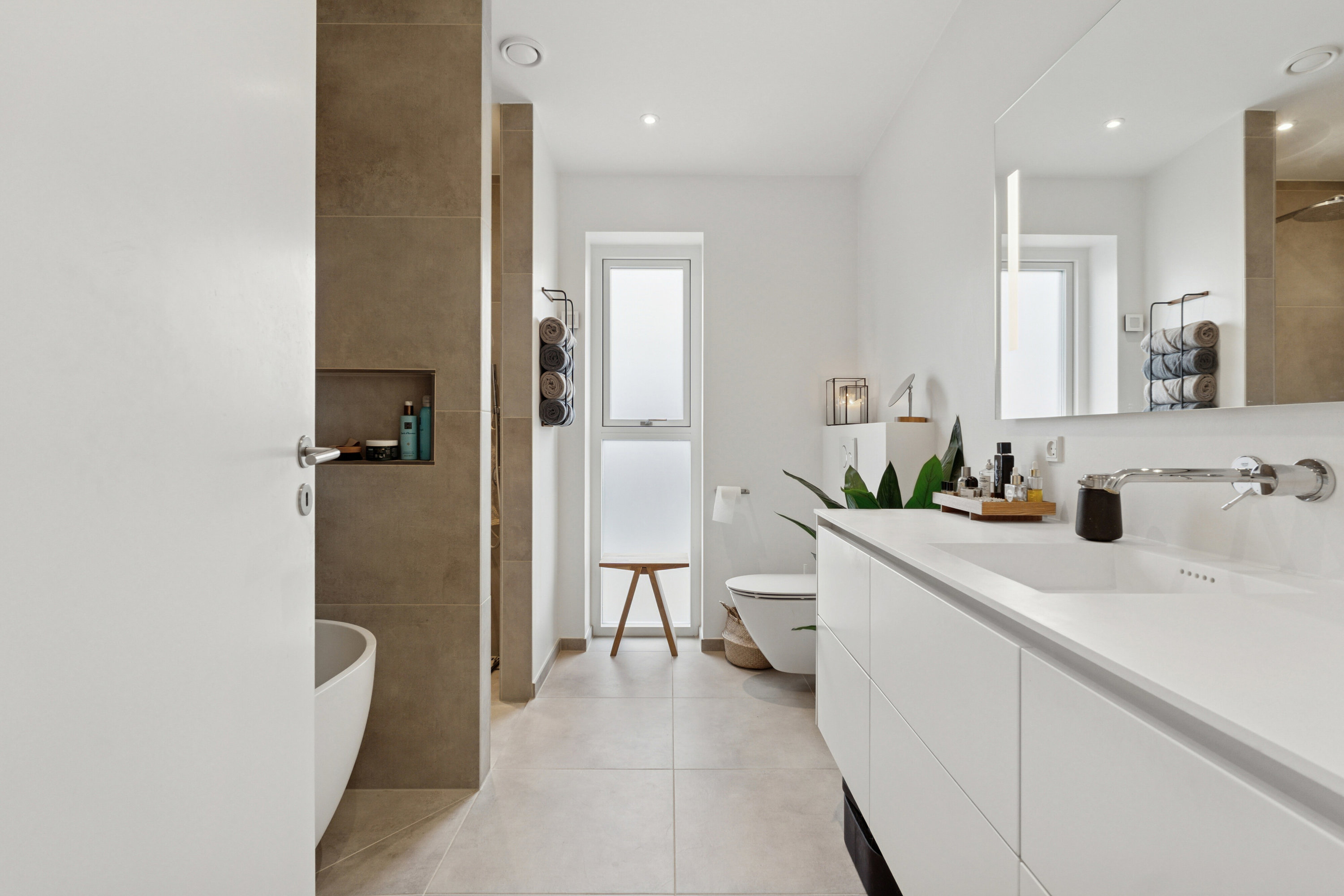 Fremhævet badeværelse billede i fuldskærmstilstand. Billede af Chr. Richardts Vej 16, 5230 Odense M