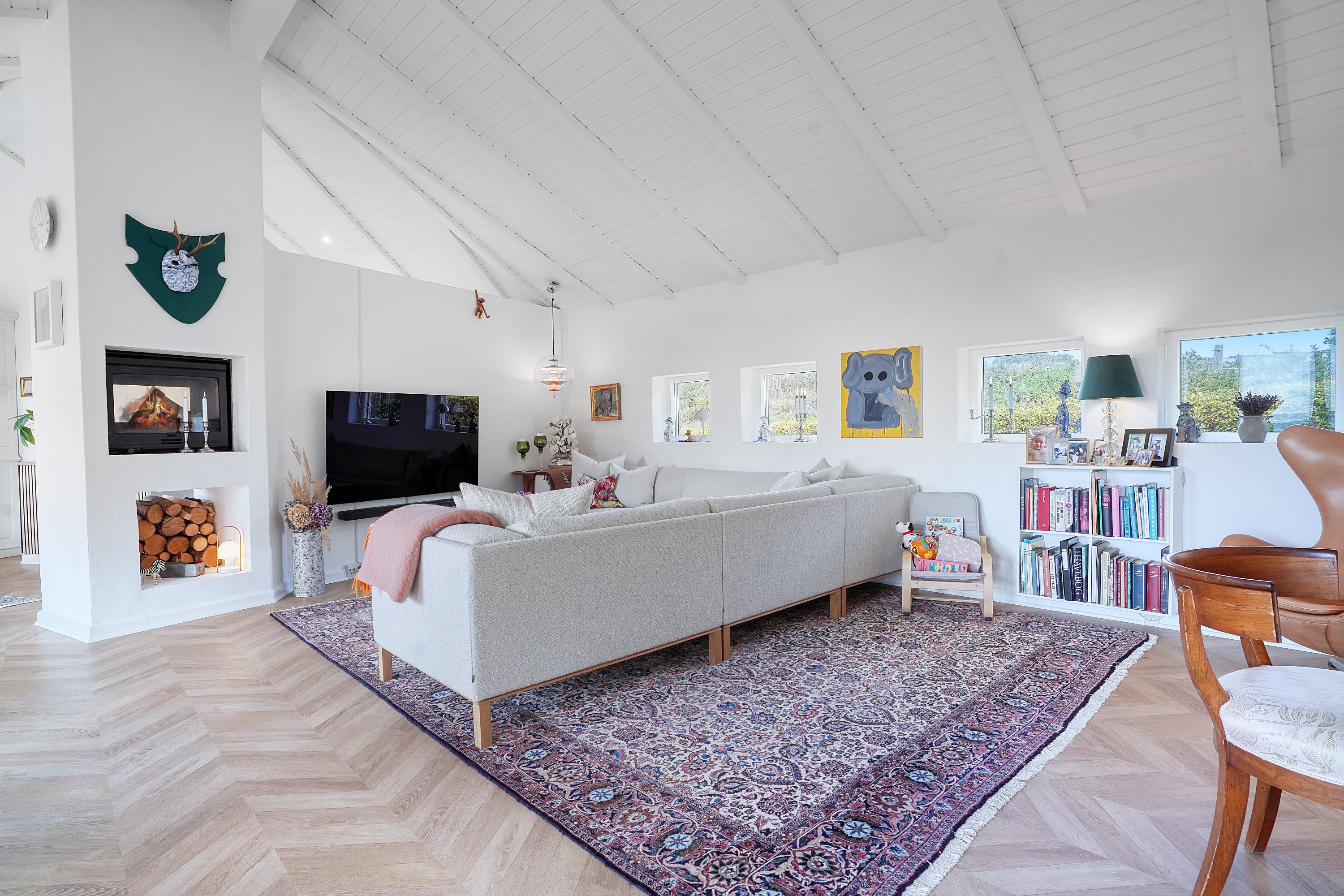 Fremhævet stue billede i fuldskærmstilstand. Billede af Strandvejen 81H, 3300 Frederiksværk