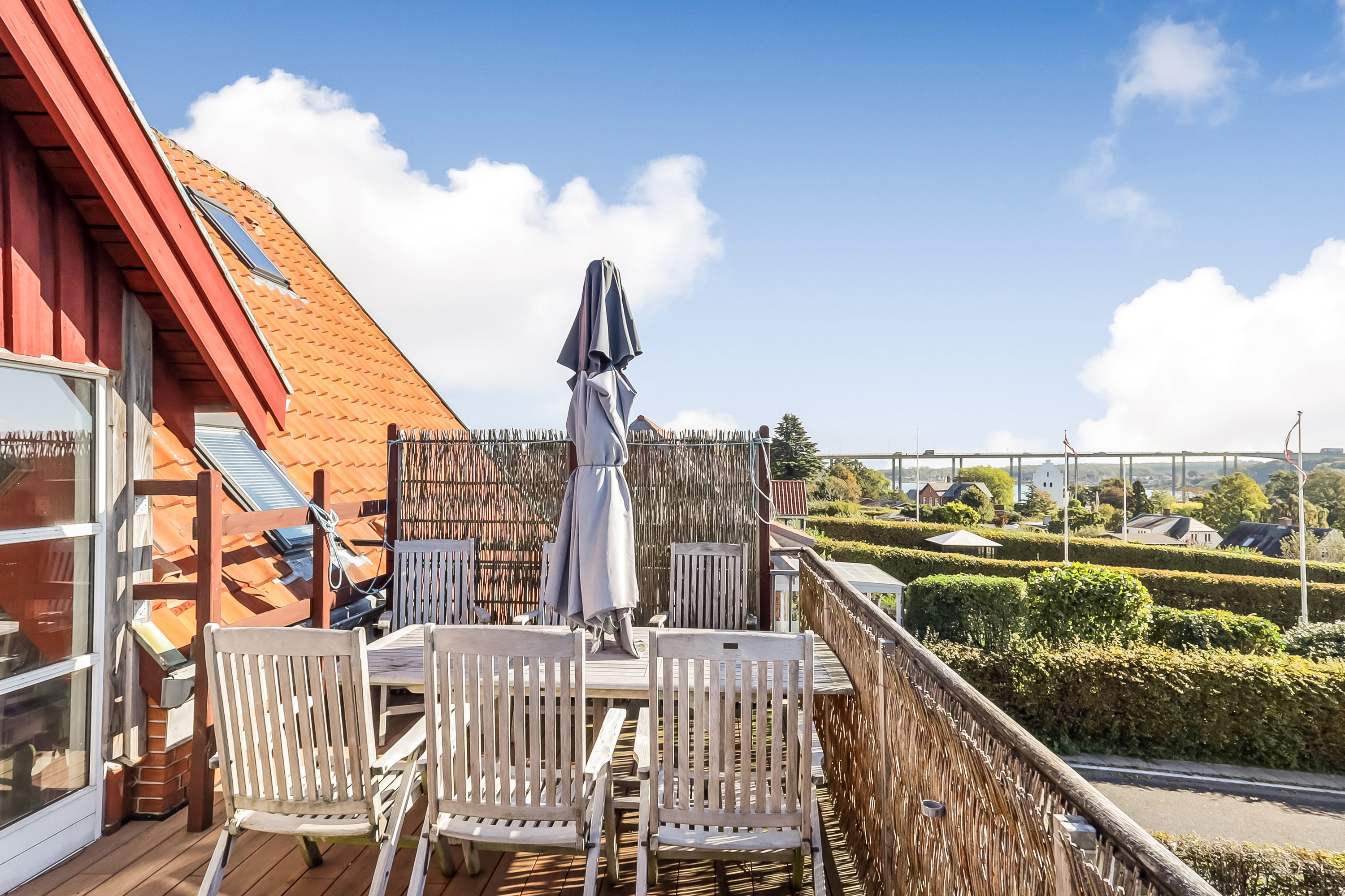 Fremhævet terrasse billede i fuldskærmstilstand. Billede af Marstrandsvej 2, 5700 Svendborg