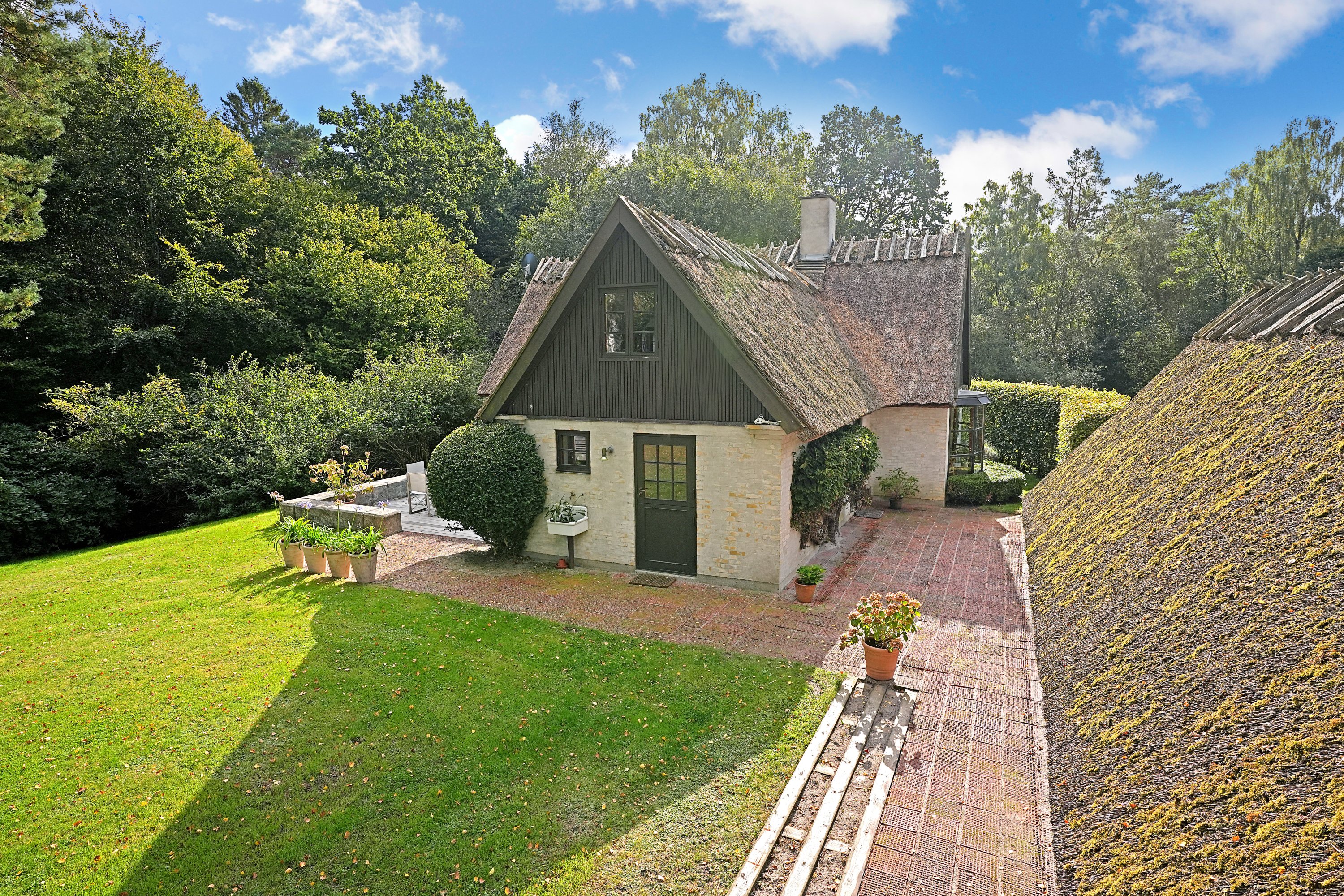 Fremhævet ejendommen billede i fuldskærmstilstand. Billede af Hovmosevej 19, Gadevang, 3400 Hillerød