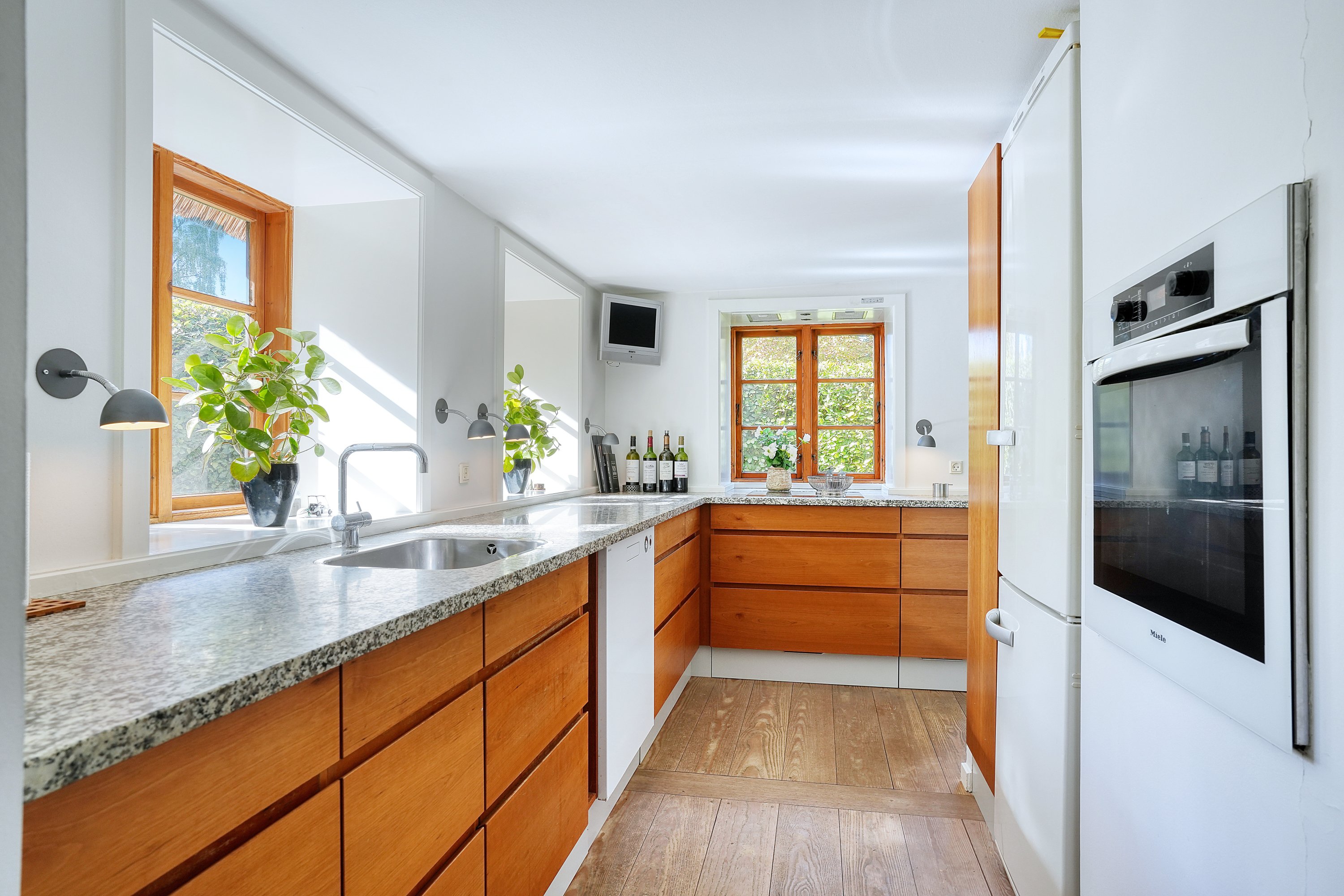 Miniaturebillede 2: køkken. Billede af Hovmosevej 19, Gadevang, 3400 Hillerød