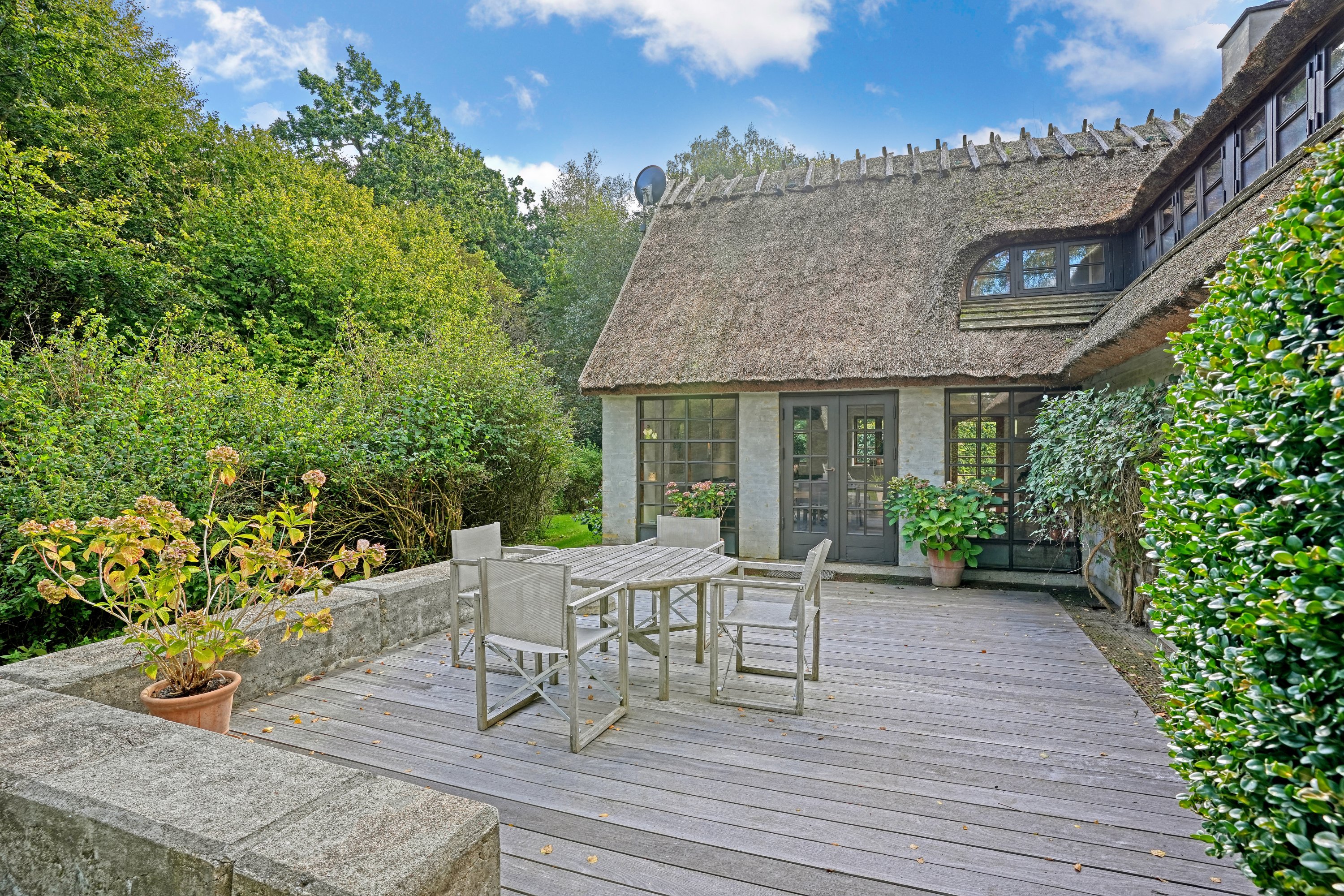 Fremhævet terrasse billede i fuldskærmstilstand. Billede af Hovmosevej 19, Gadevang, 3400 Hillerød