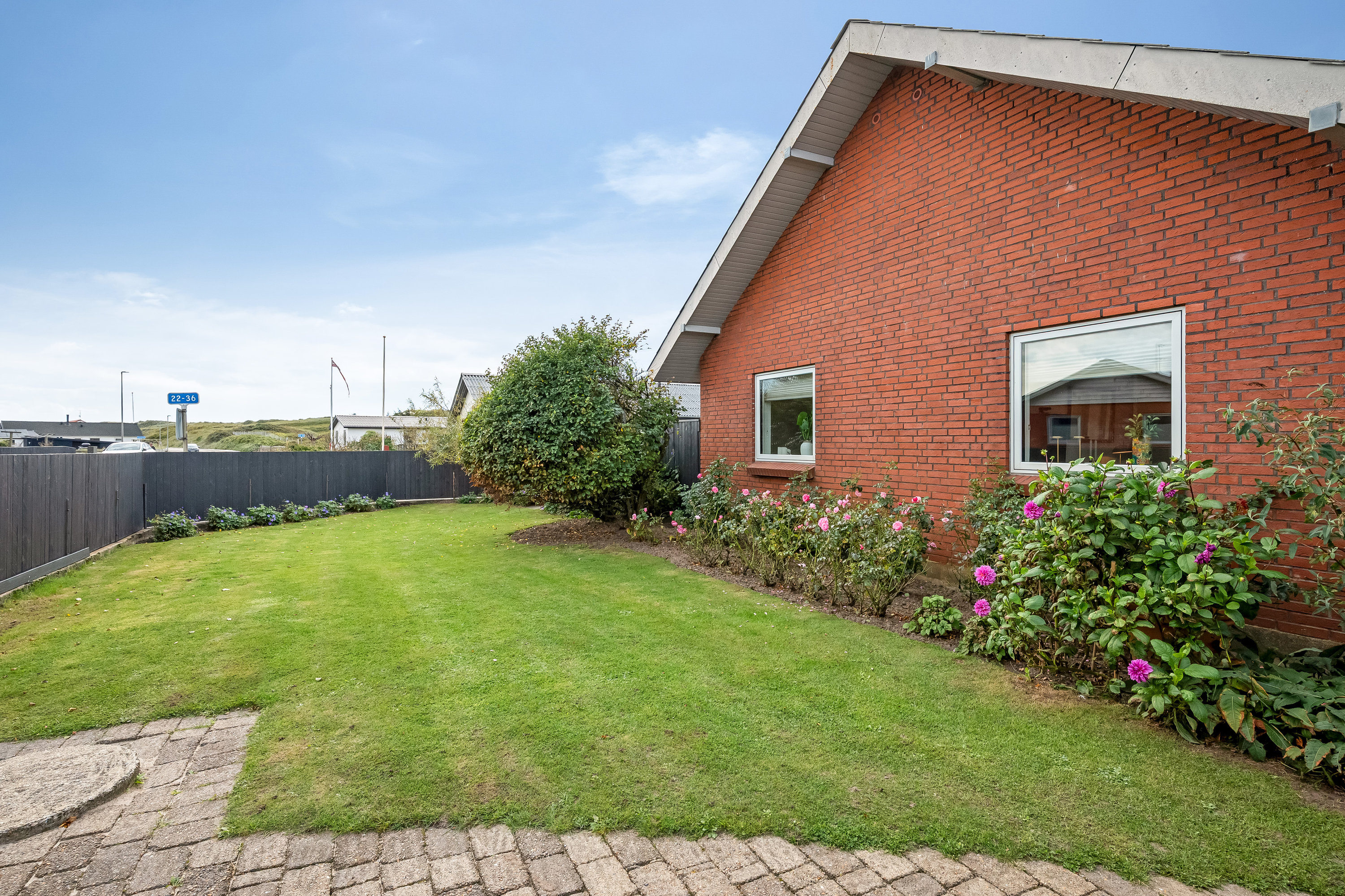 Fremhævet have billede i fuldskærmstilstand. Billede af Stormgade 20, 6960 Hvide Sande