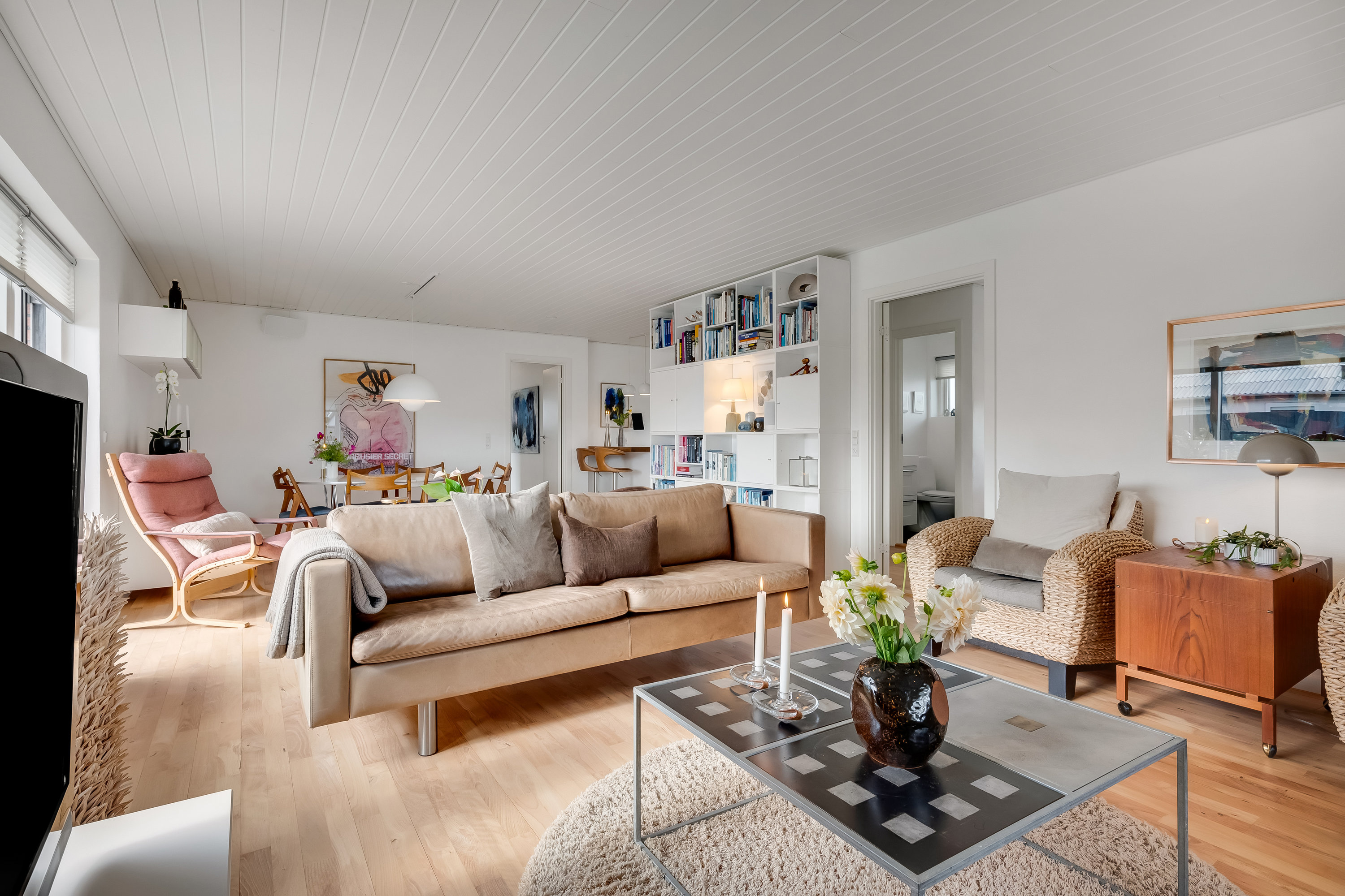 Fremhævet stue billede i fuldskærmstilstand. Billede af Stormgade 20, 6960 Hvide Sande