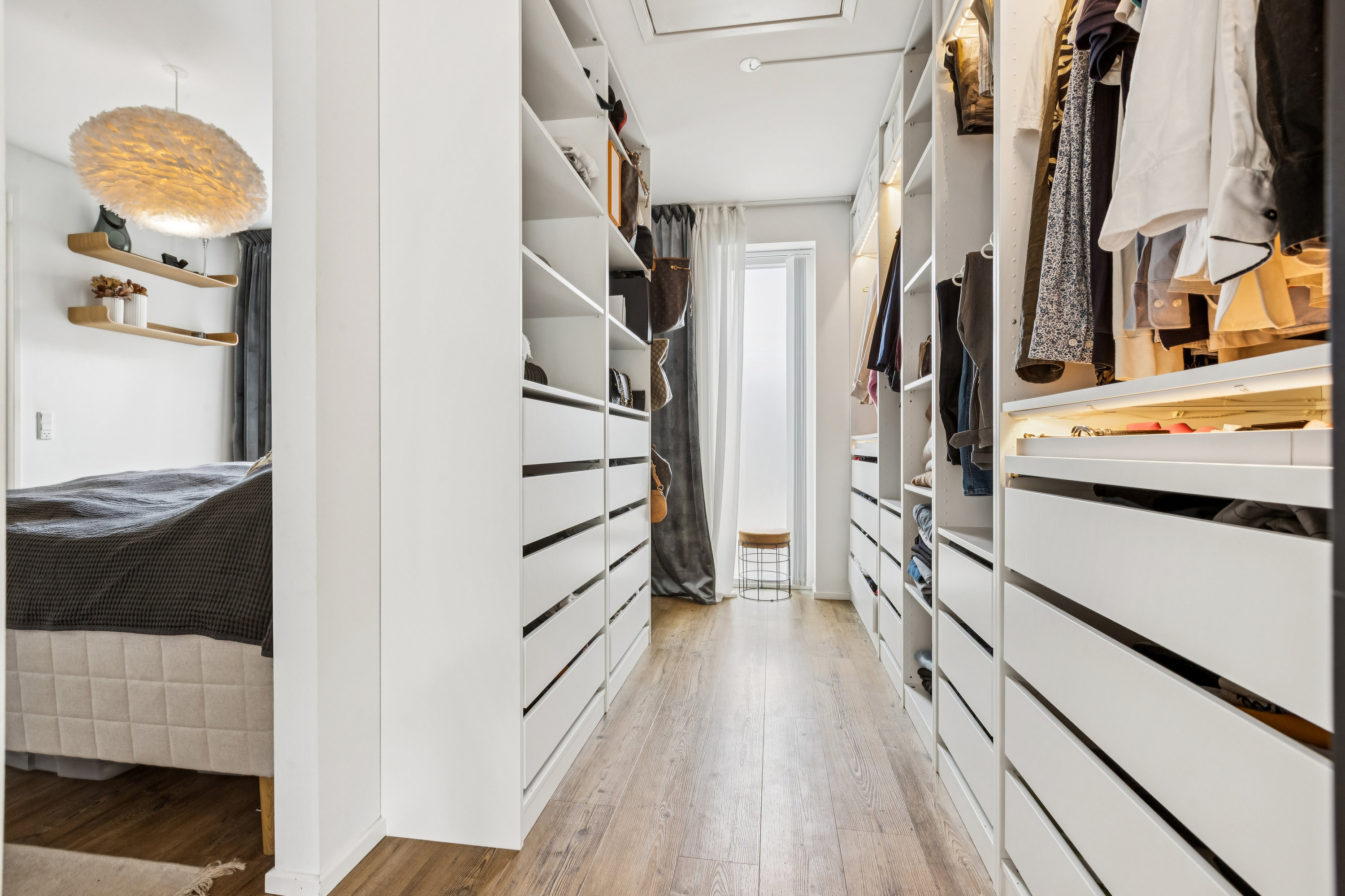 Fremhævet værelse billede i fuldskærmstilstand. Billede af Gyldenvang Alle 38, 2770 Kastrup