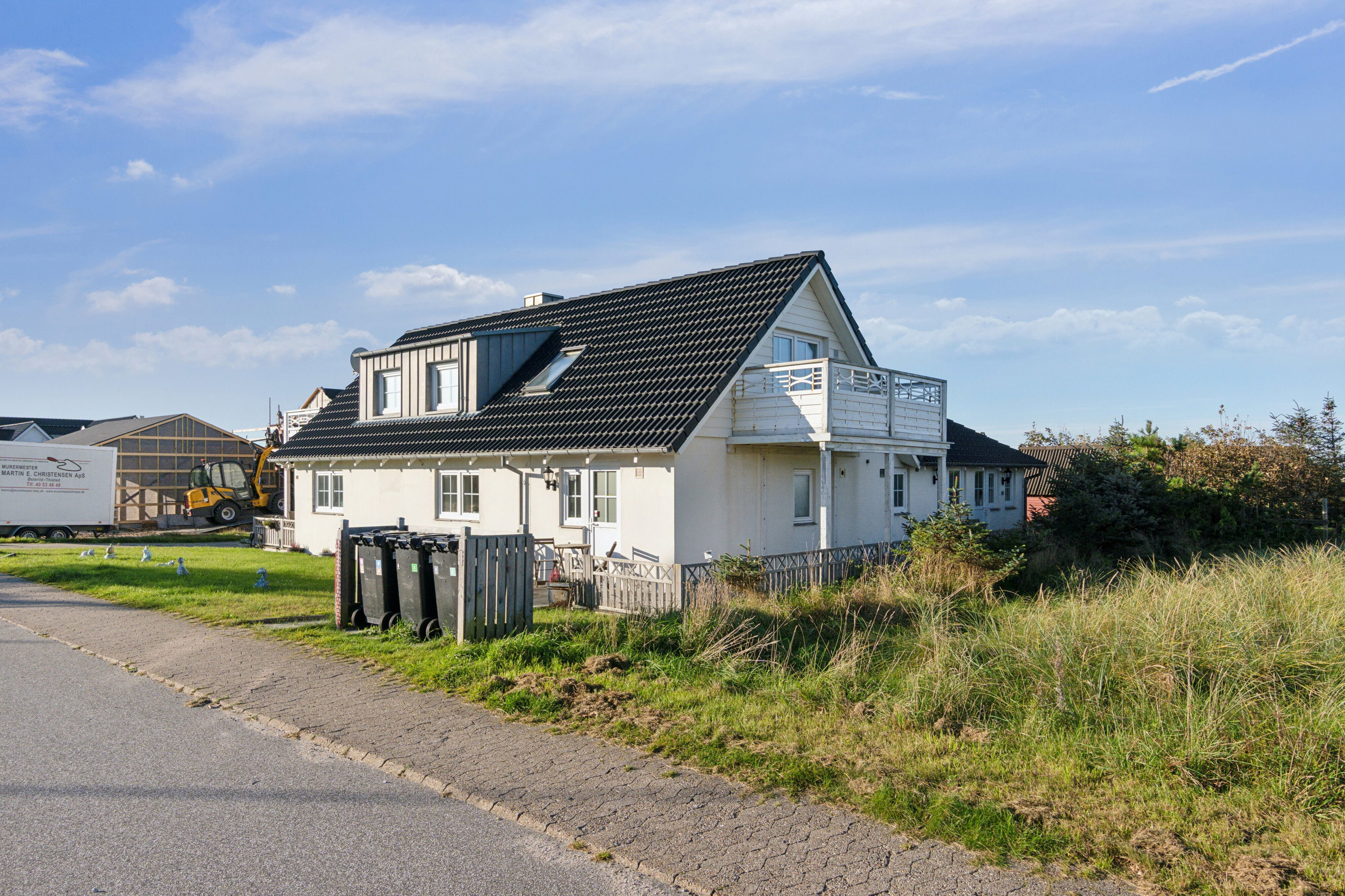 Fremhævet set fra vejen billede i fuldskærmstilstand. Billede af Krovej 23, Klitmøller, 7700 Thisted