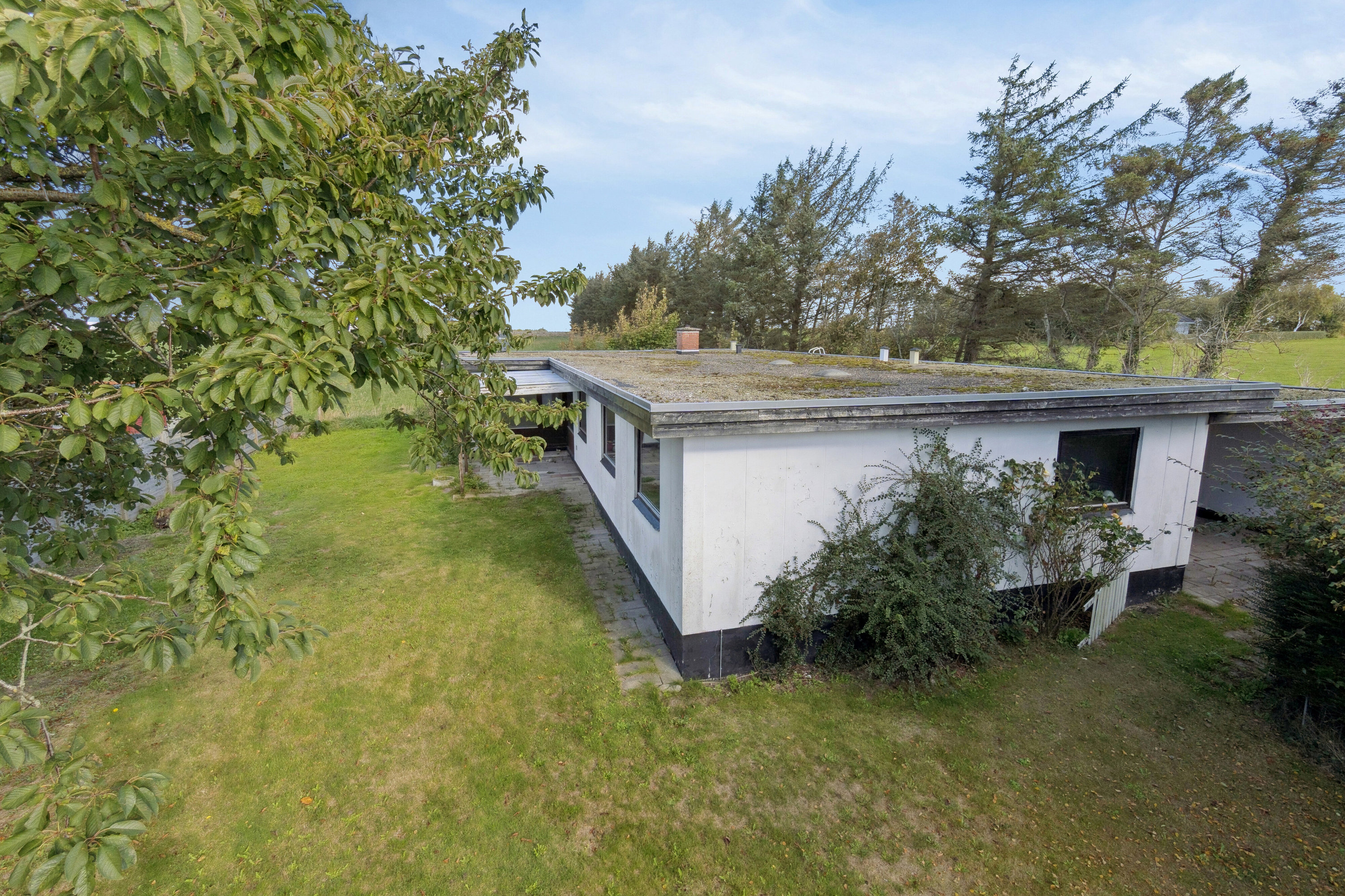 Fremhævet set fra haven billede i fuldskærmstilstand. Billede af Skolegade 15, 7755 Bedsted Thy