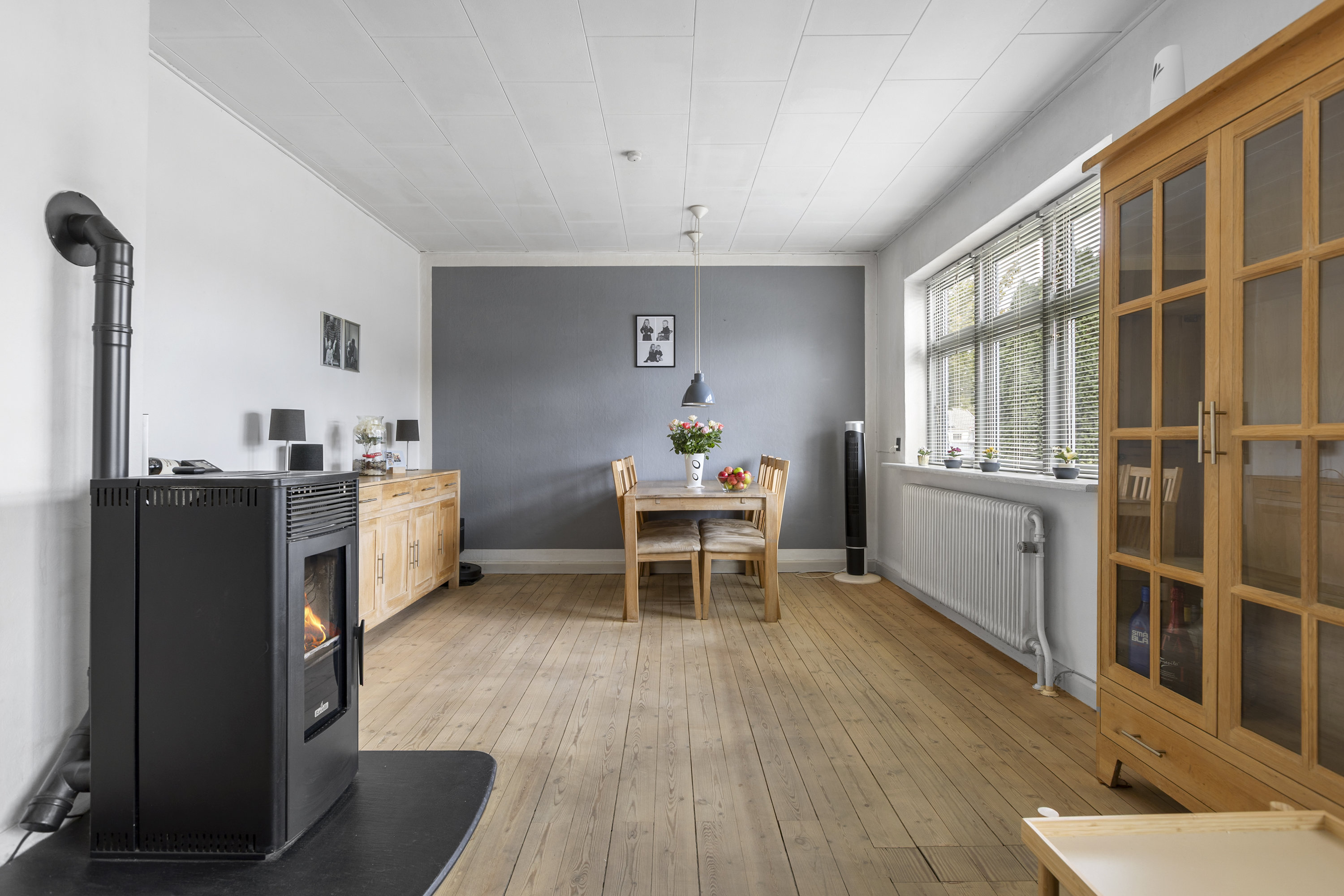 Fremhævet stue billede i fuldskærmstilstand. Billede af Tårnborgvej 37, 4220 Korsør