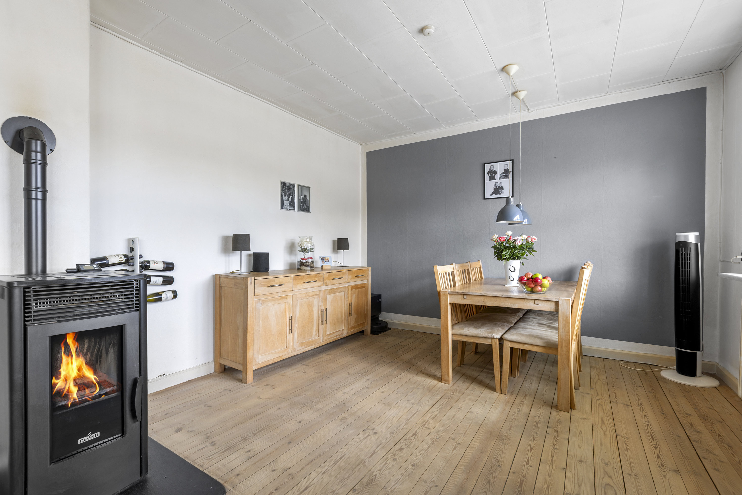 Fremhævet stue billede i fuldskærmstilstand. Billede af Tårnborgvej 37, 4220 Korsør