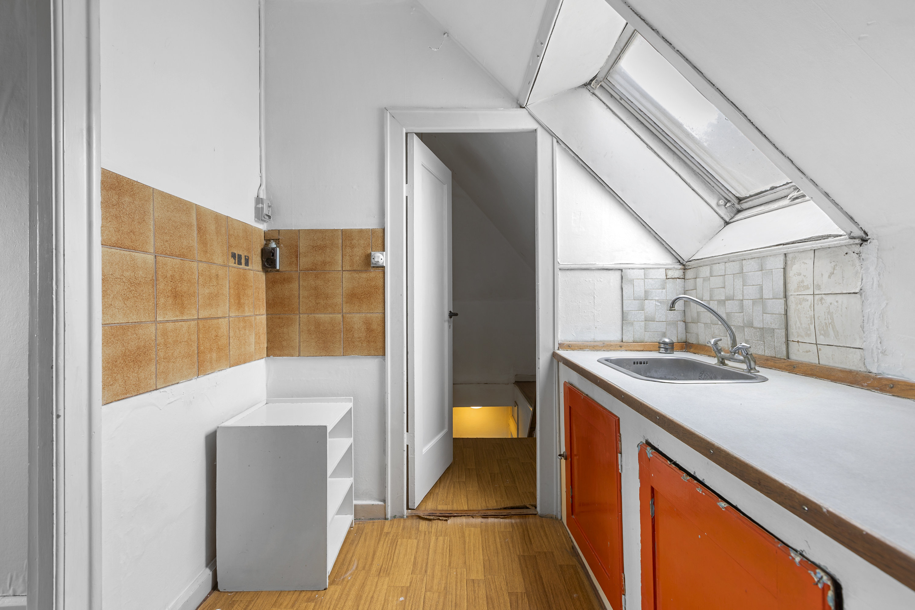 Fremhævet thekøkken billede i fuldskærmstilstand. Billede af Tårnborgvej 37, 4220 Korsør