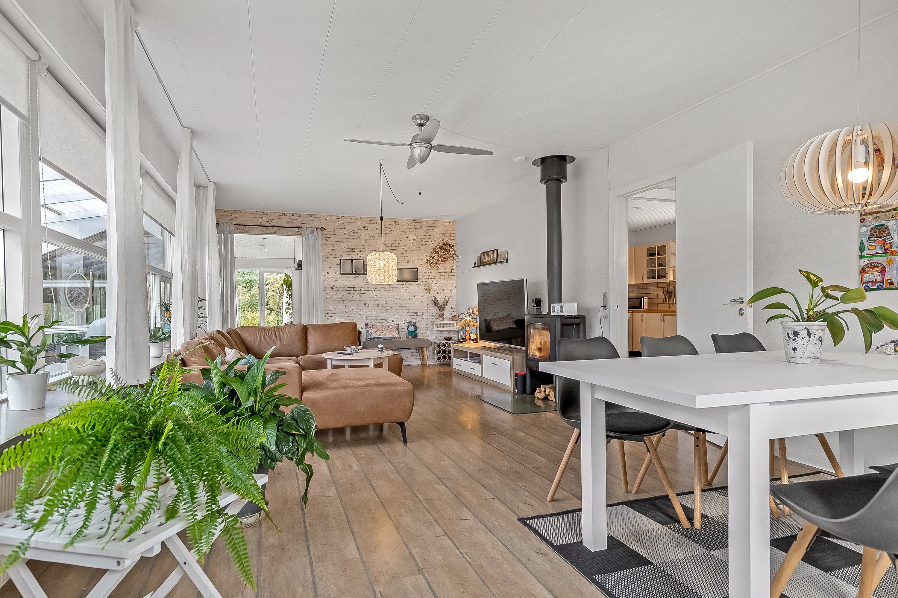 Fremhævet stue billede i fuldskærmstilstand. Billede af Ågade 39, Bredstrup, 7000 Fredericia