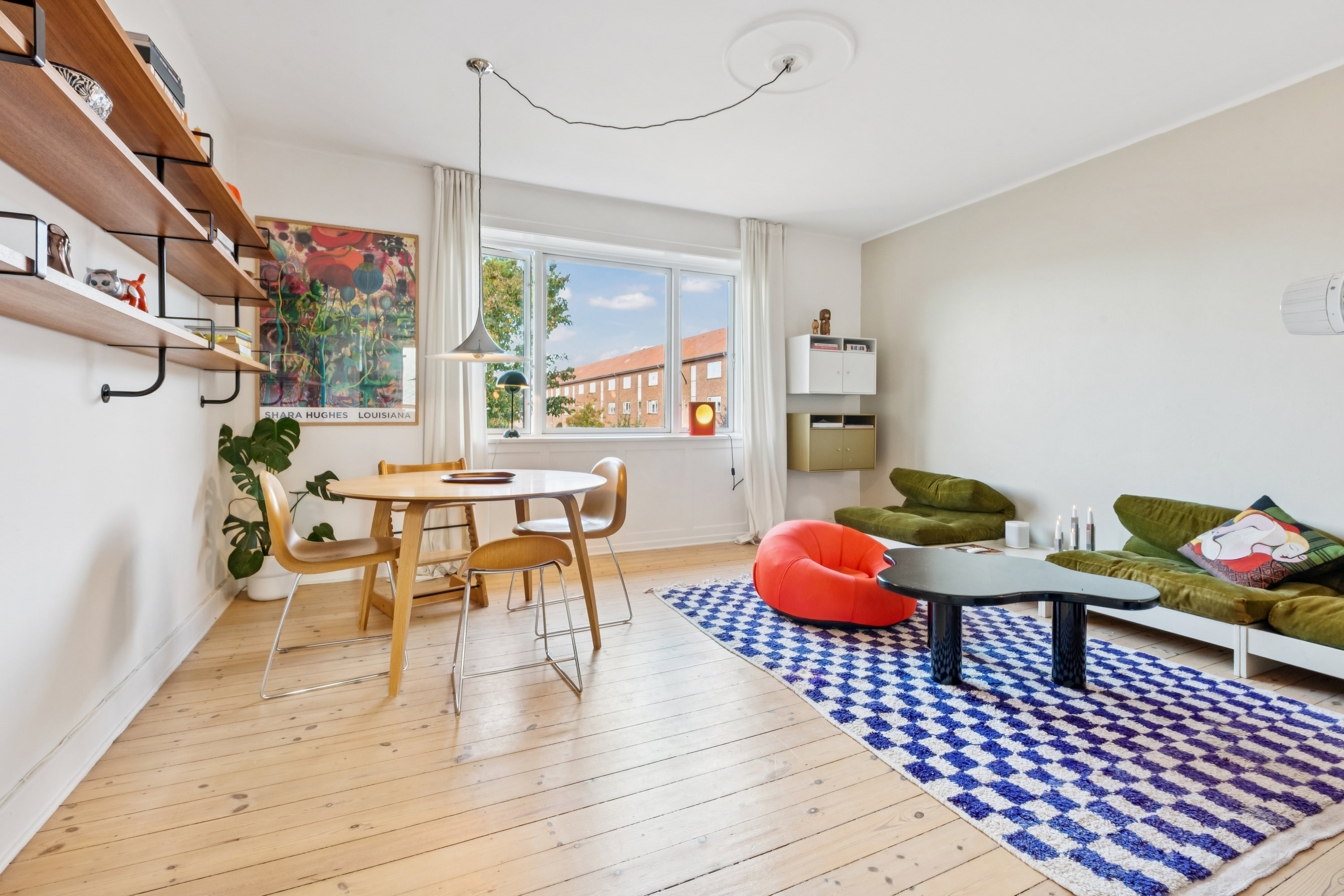 Fremhævet stue billede i fuldskærmstilstand. Billede af Hollandsvej 15, 1. tv., 2800 Kongens Lyngby