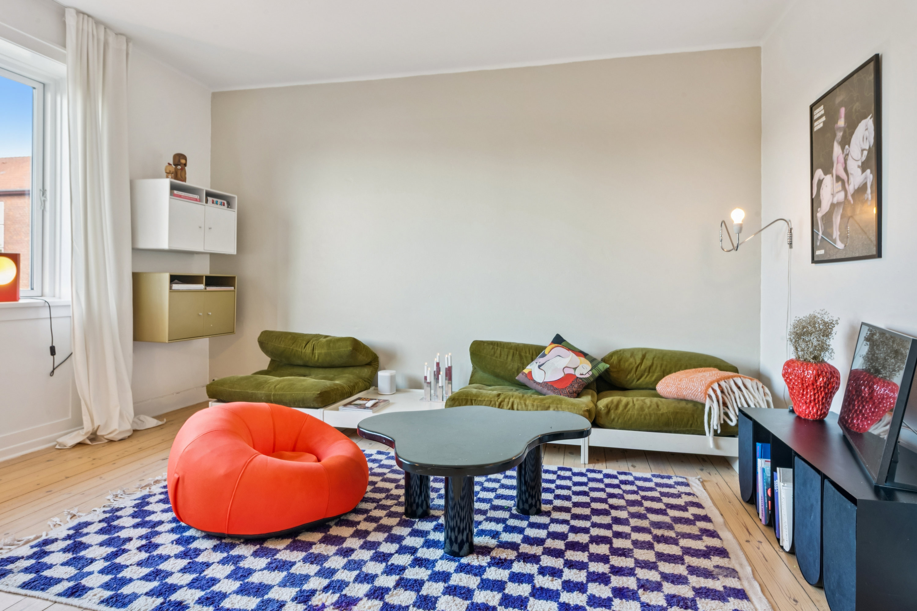 Fremhævet værelse billede i fuldskærmstilstand. Billede af Hollandsvej 15, 1. tv., 2800 Kongens Lyngby