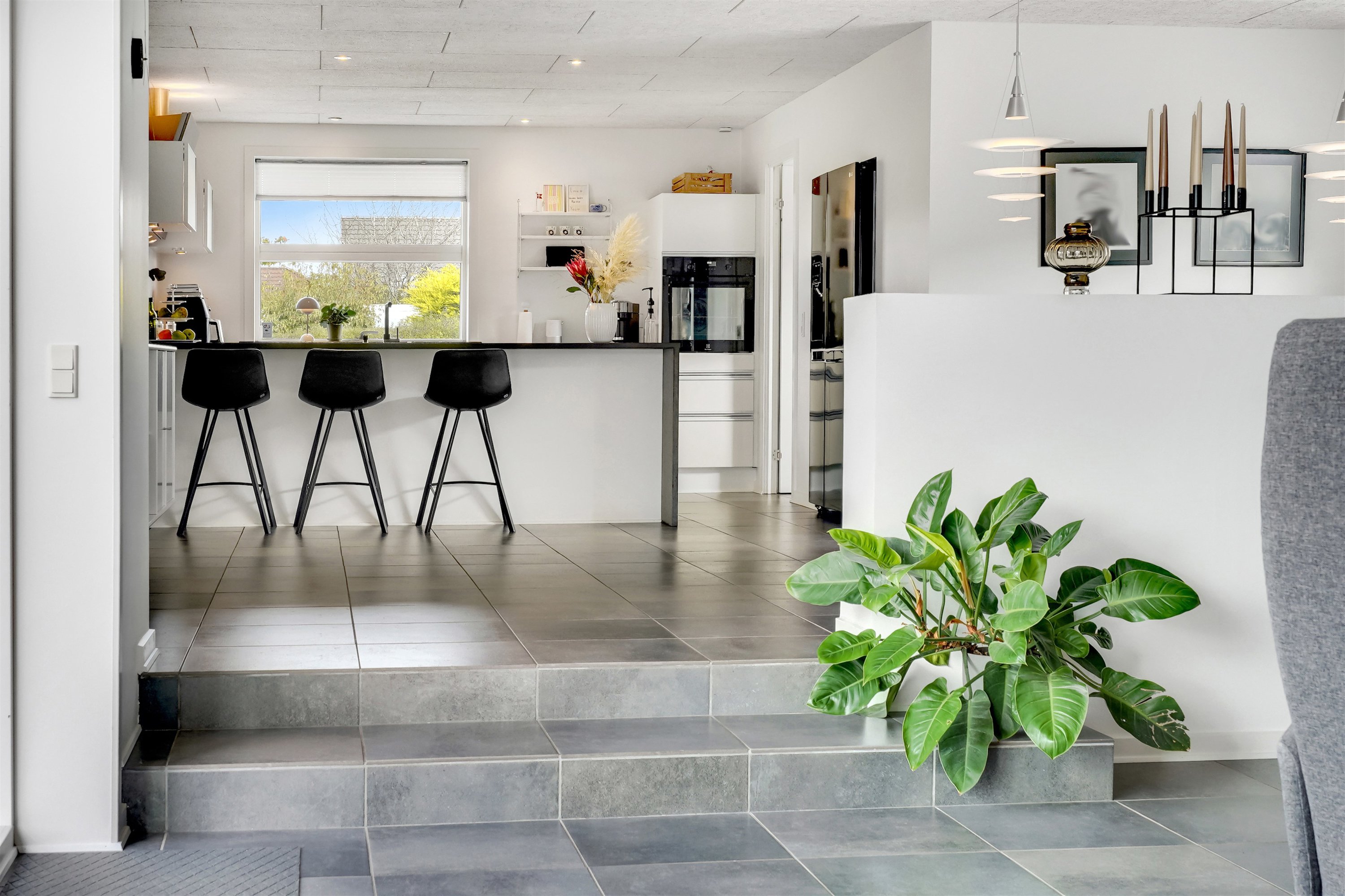 Fremhævet stue billede i fuldskærmstilstand. Billede af Bjørnevej 8, 6715 Esbjerg N